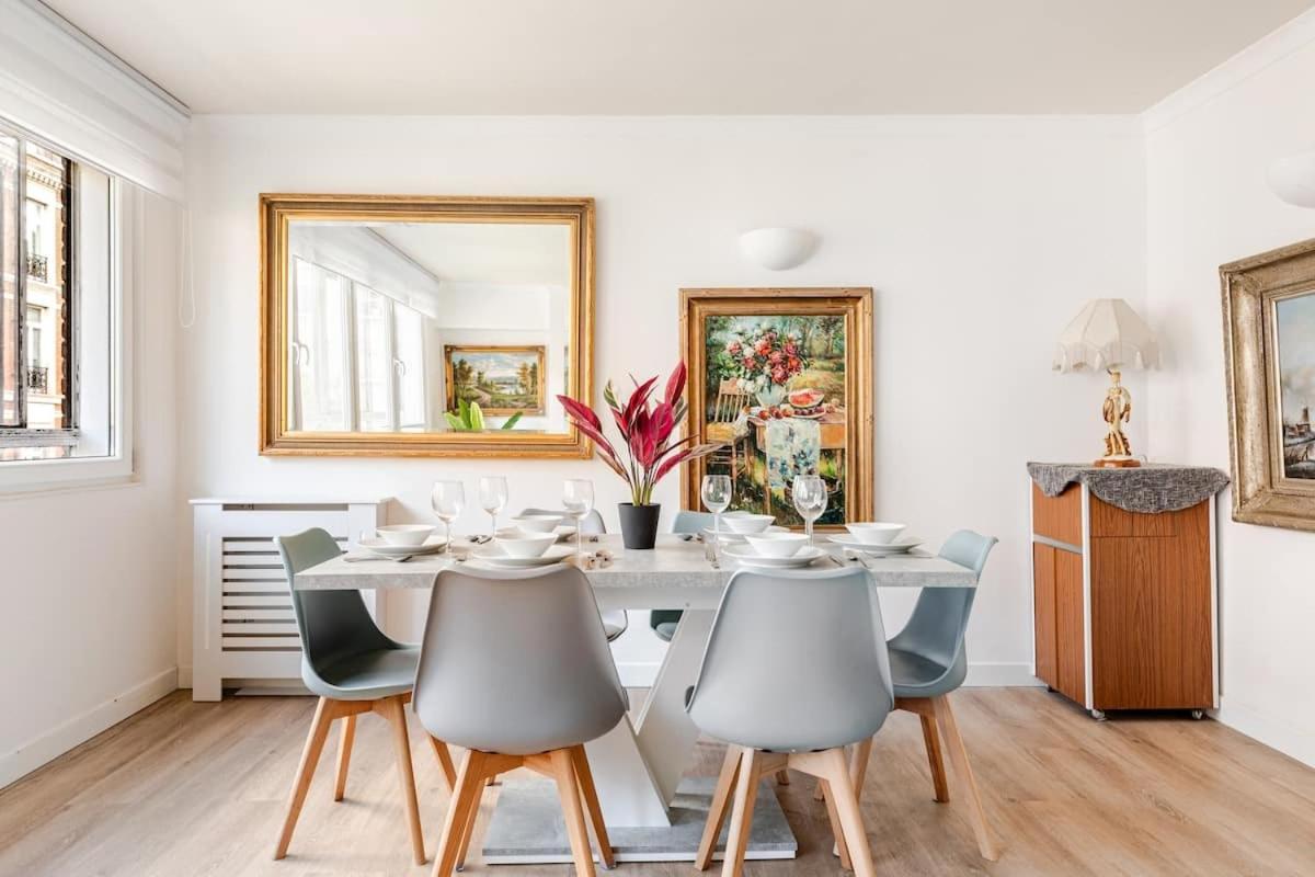 Oxford Circus Chic 2BR Apartment