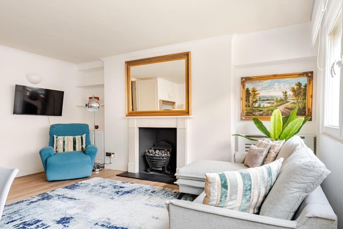 Oxford Circus Chic 2BR Apartment