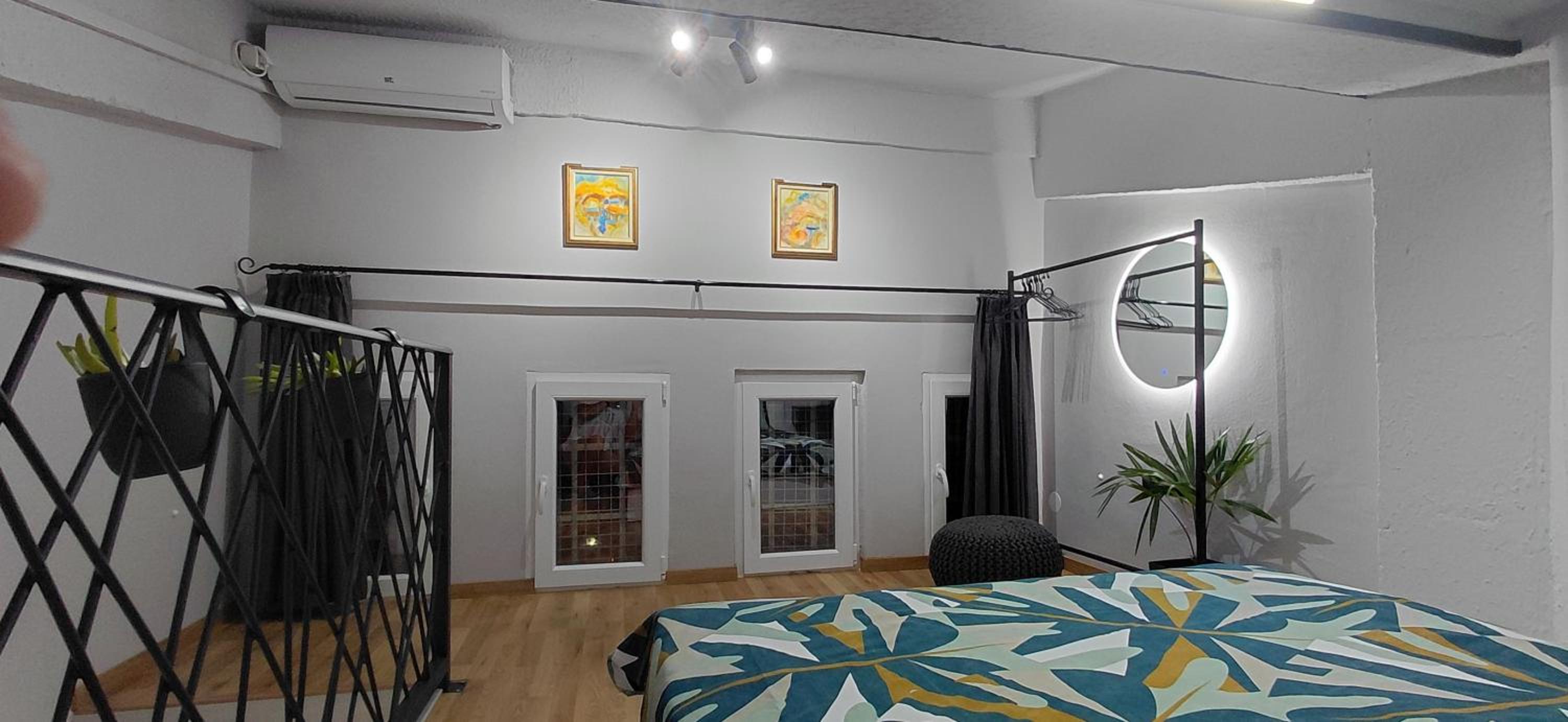 Nitro Inn 3 Premium - Wine Tasting - Souvenir - Art Gallery - Private Guided Tours - Relaxing - Romantic