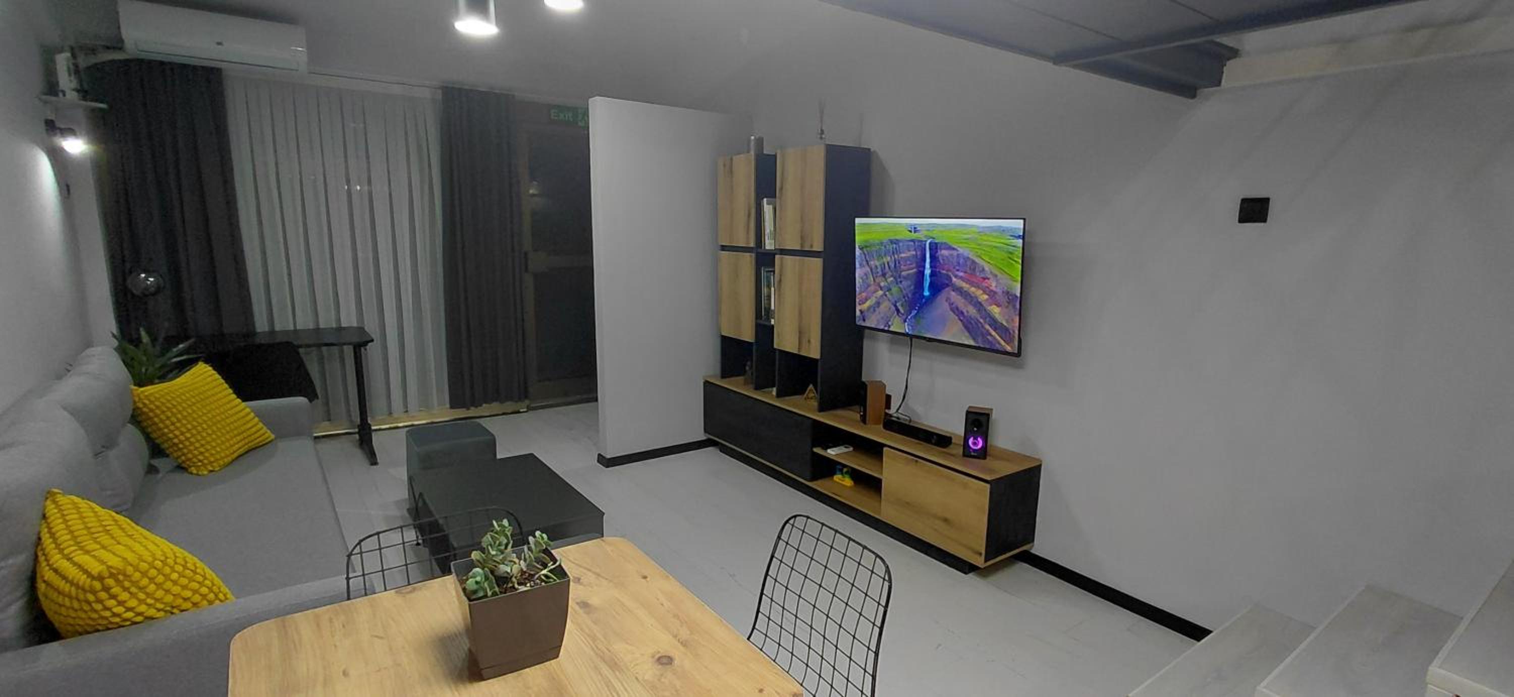 Nitro Inn 3 Premium - Wine Tasting - Souvenir - Art Gallery - Private Guided Tours - Relaxing - Romantic