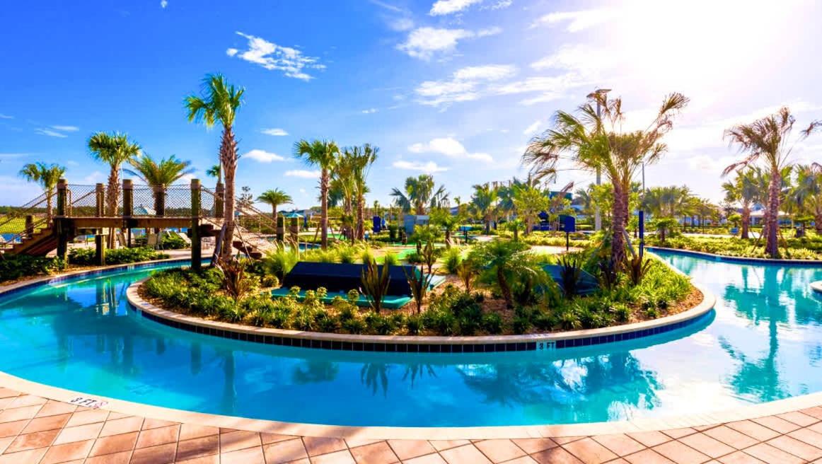 Impressive Hideaway with Private Pool and access to 2 Clubhouses