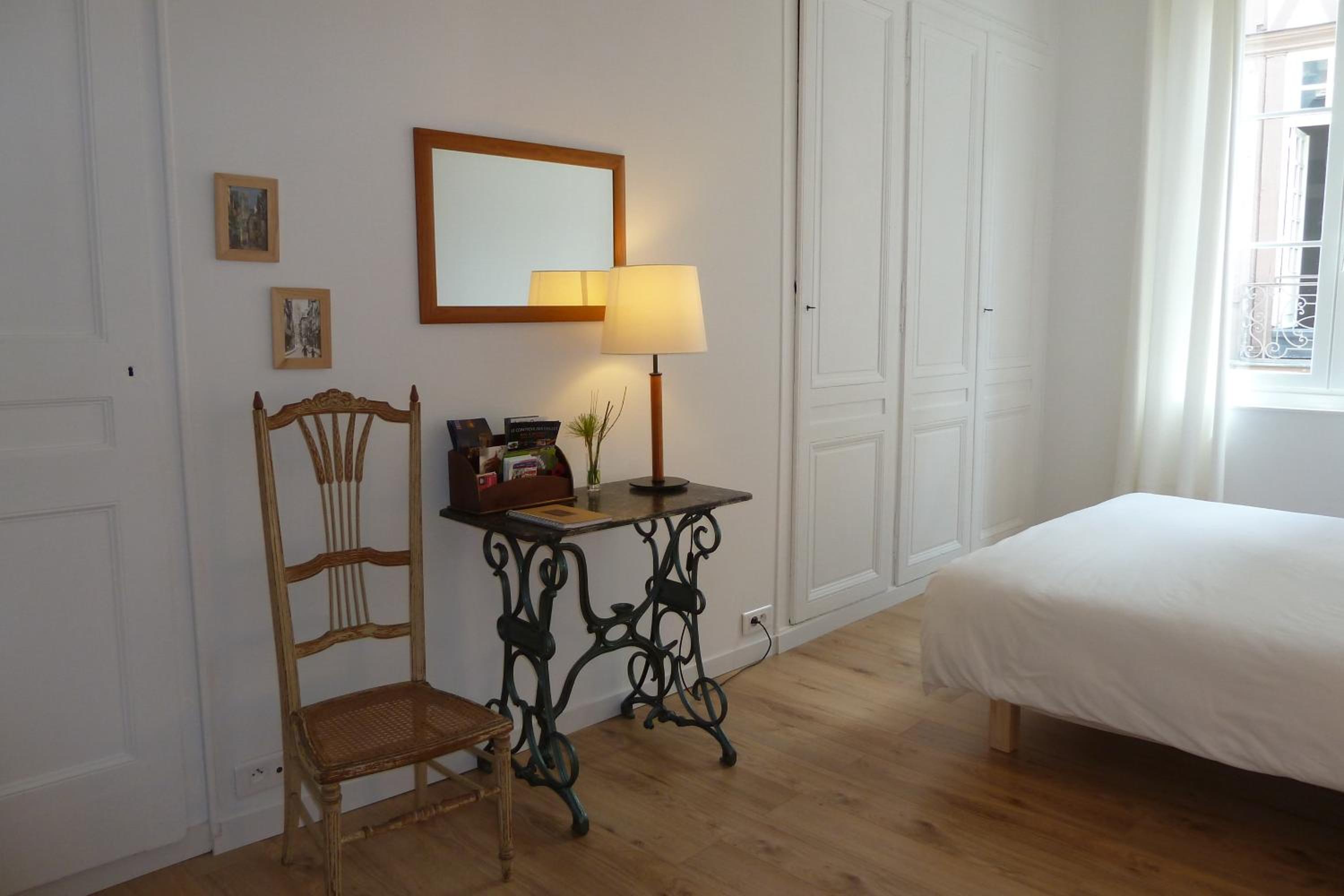 Une Chambre Dans L'atelier De R view 2