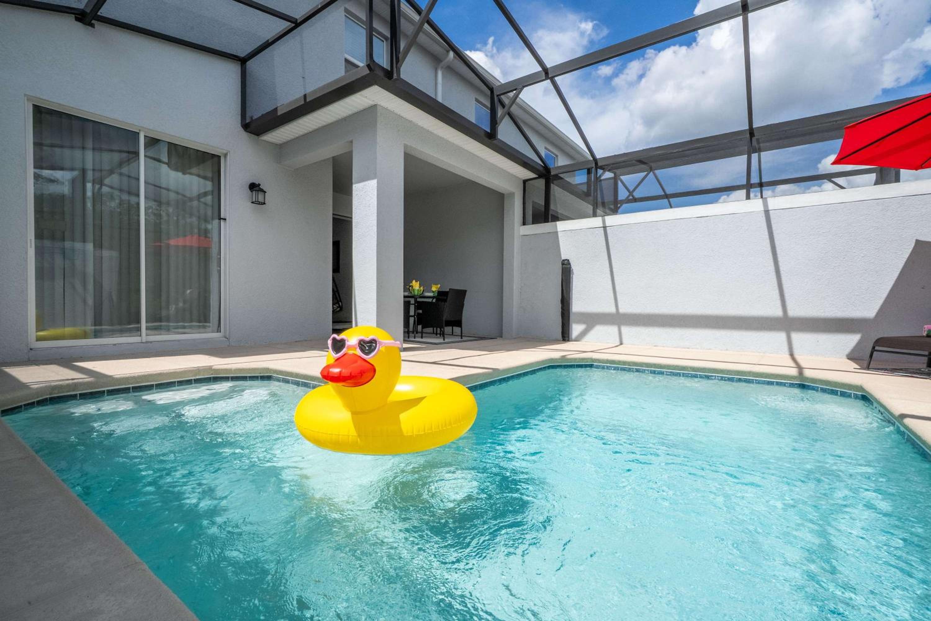 Stunning 4Bd Close to Disney at Storey Lake Resort 2569