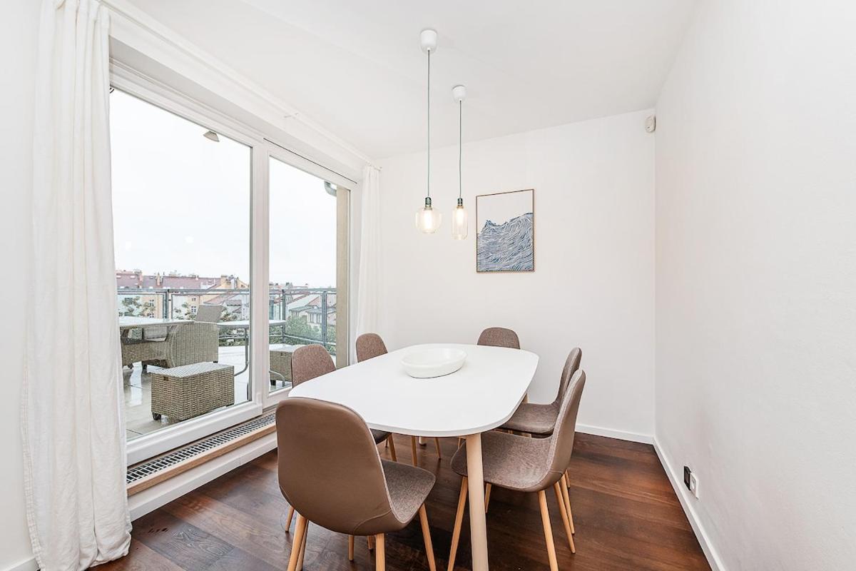 Amazing 3-Bedroom and Terrace overlooking TV Tower