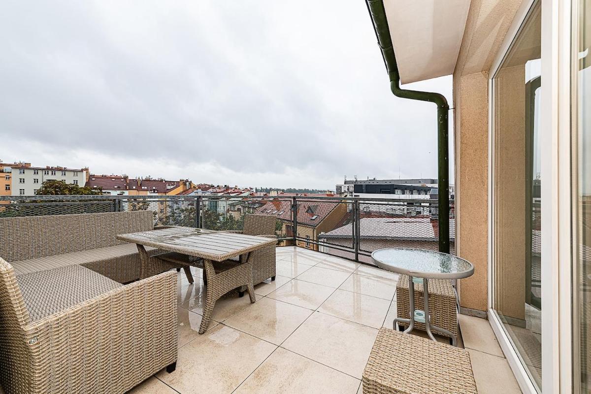 Amazing 3-Bedroom and Terrace overlooking TV Tower