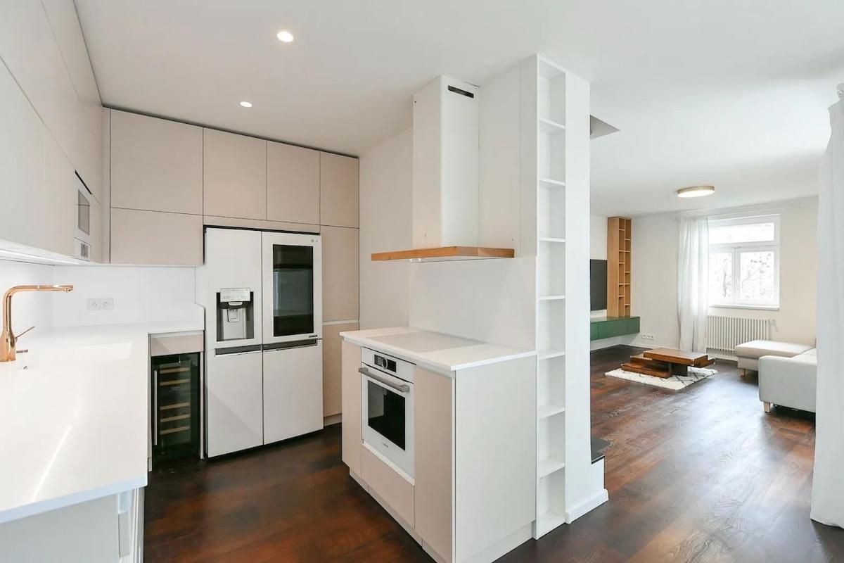 Amazing 3-Bedroom and Terrace overlooking TV Tower