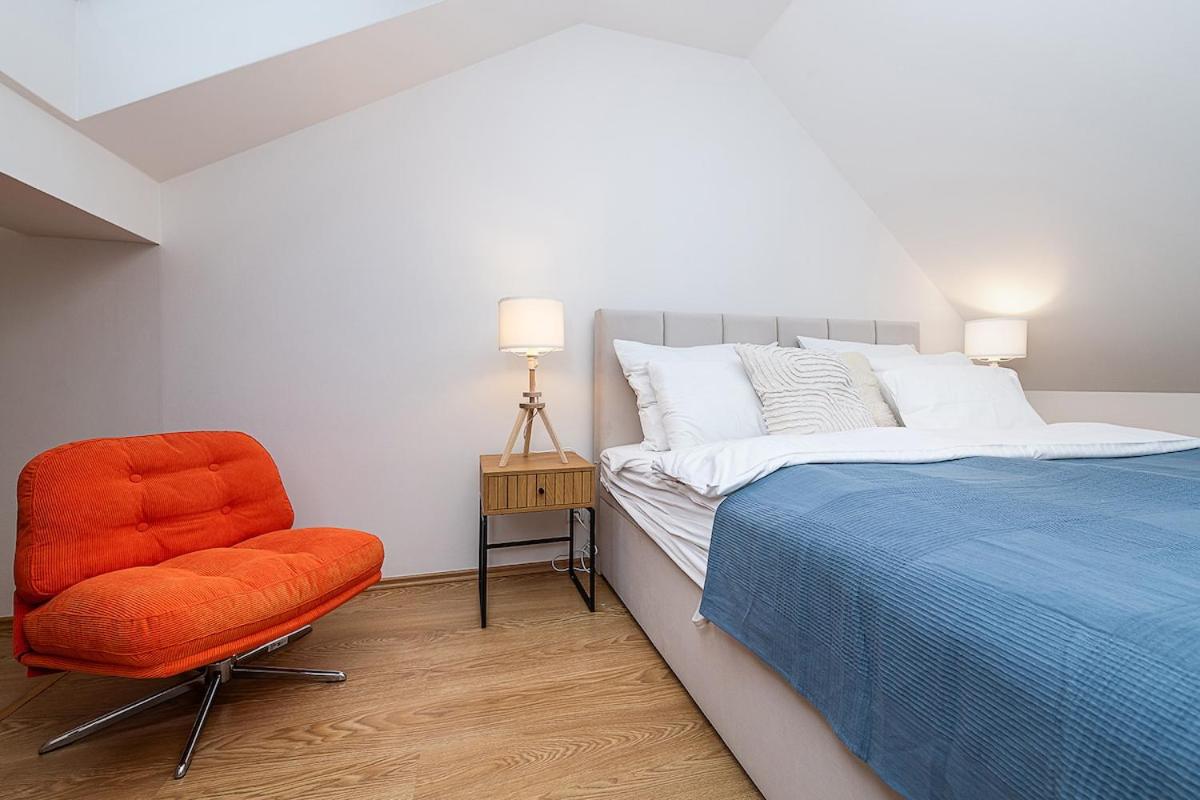 Amazing 3-Bedroom and Terrace overlooking TV Tower