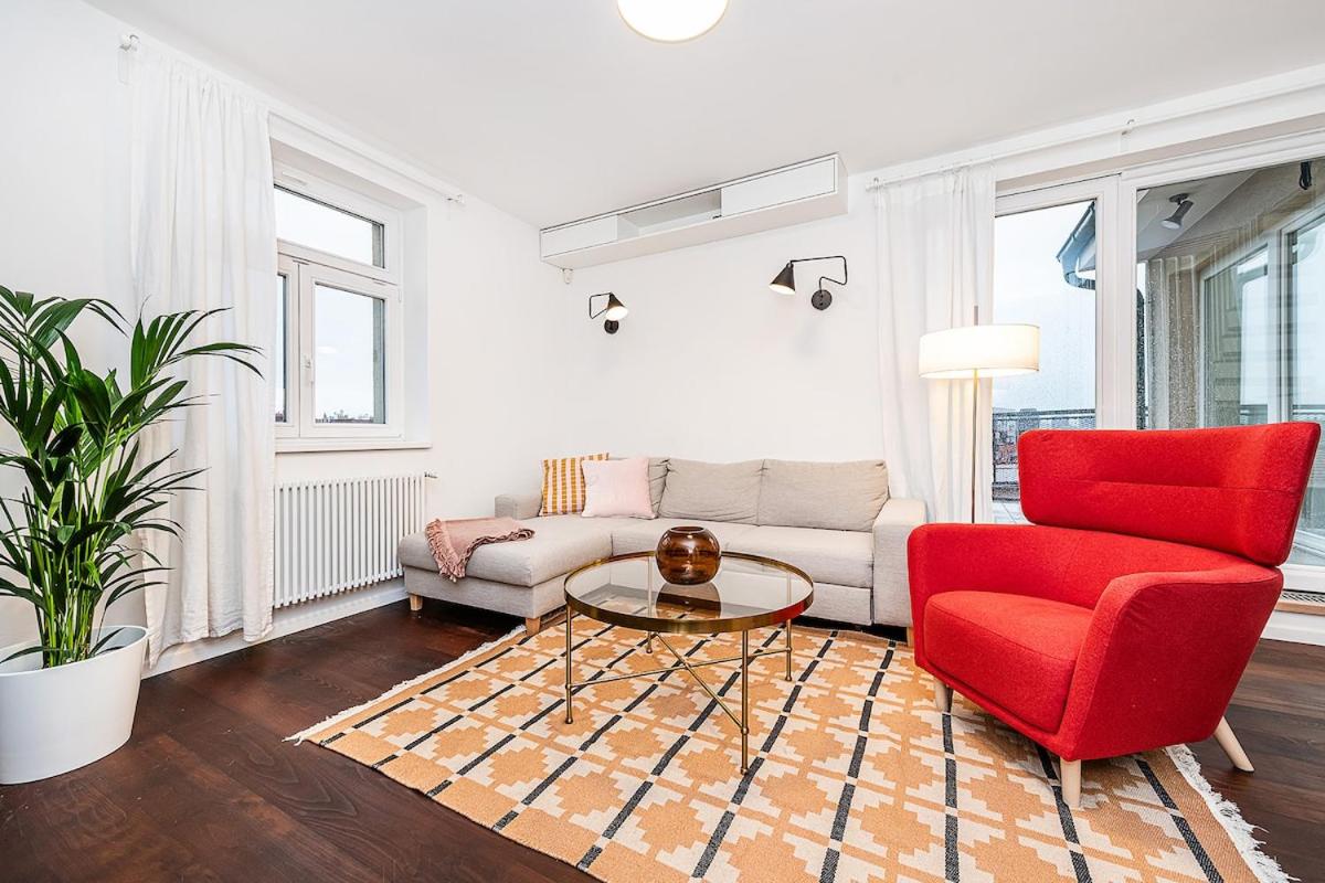 Amazing 3-Bedroom and Terrace overlooking TV Tower
