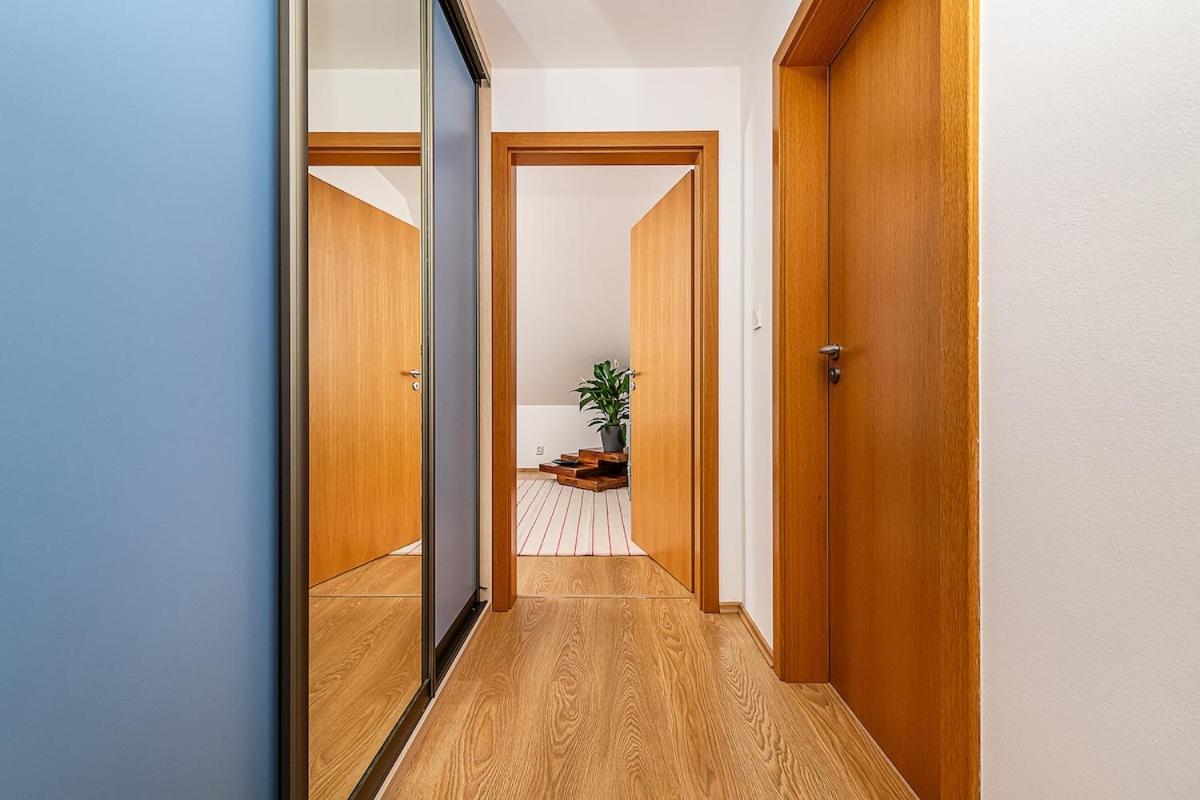 Amazing 3-Bedroom and Terrace overlooking TV Tower