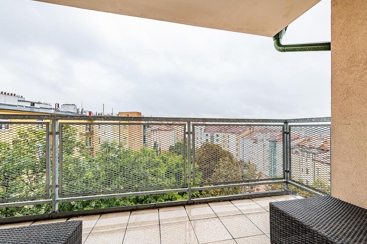 Amazing 3-Bedroom and Terrace overlooking TV Tower