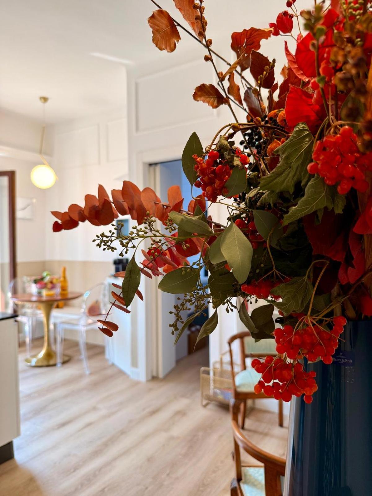 Casa Estia - MiCo, Fiera Milano, CityLife, San Siro, Metro 2 min - Refined Historic Apartment