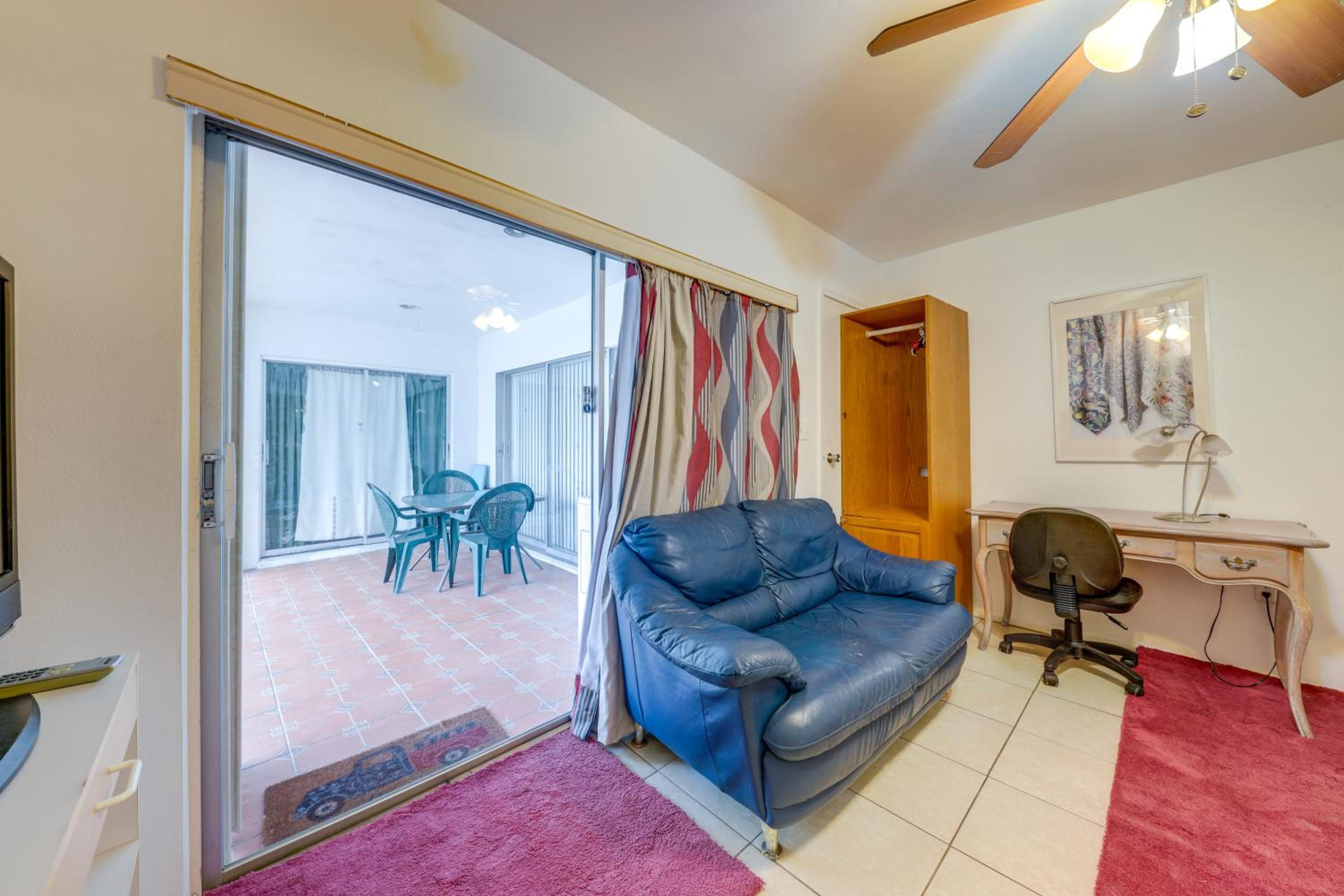 World Cup Studio with Pool Access, 3 Mi to Matches!