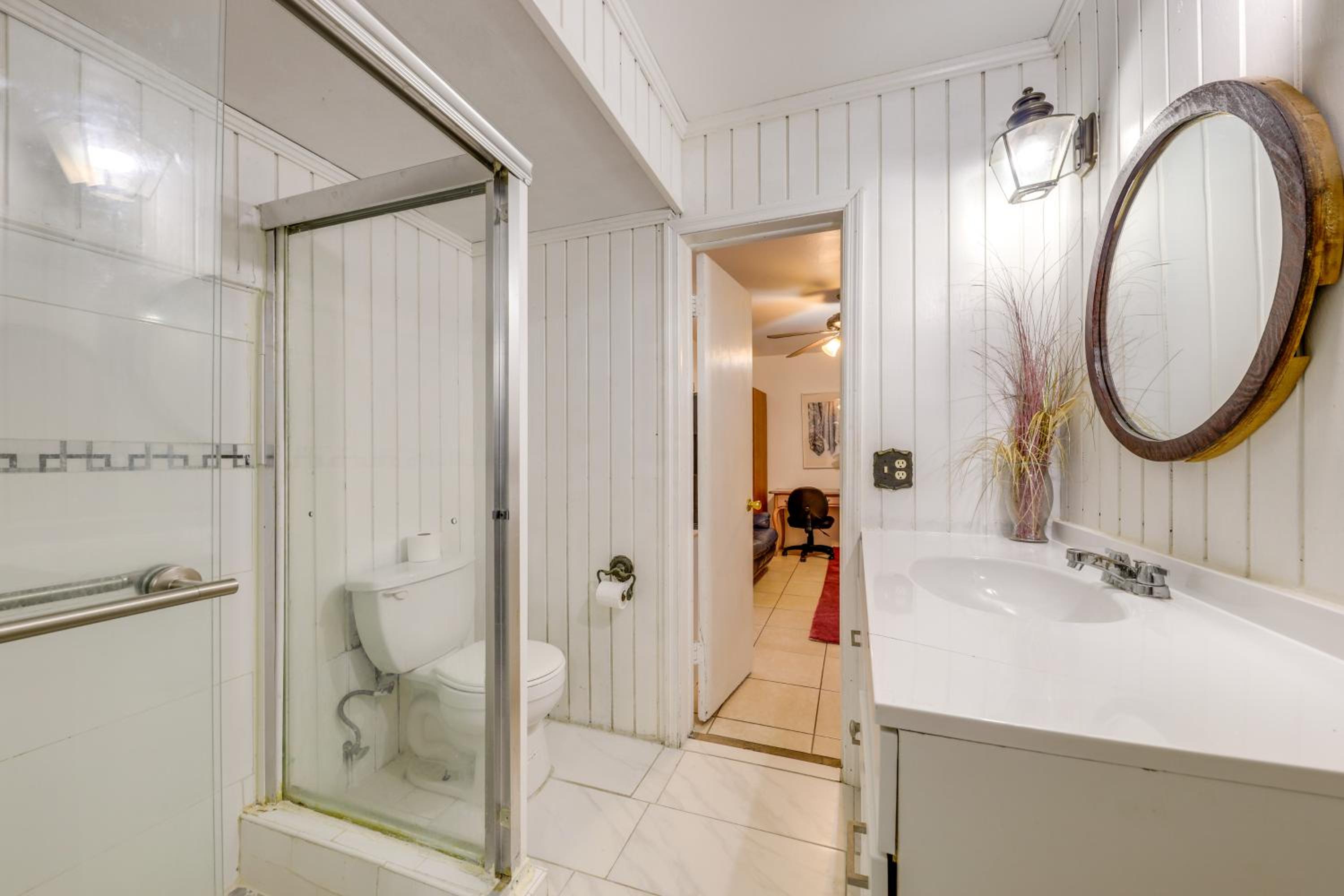 World Cup Studio with Pool Access, 3 Mi to Matches!
