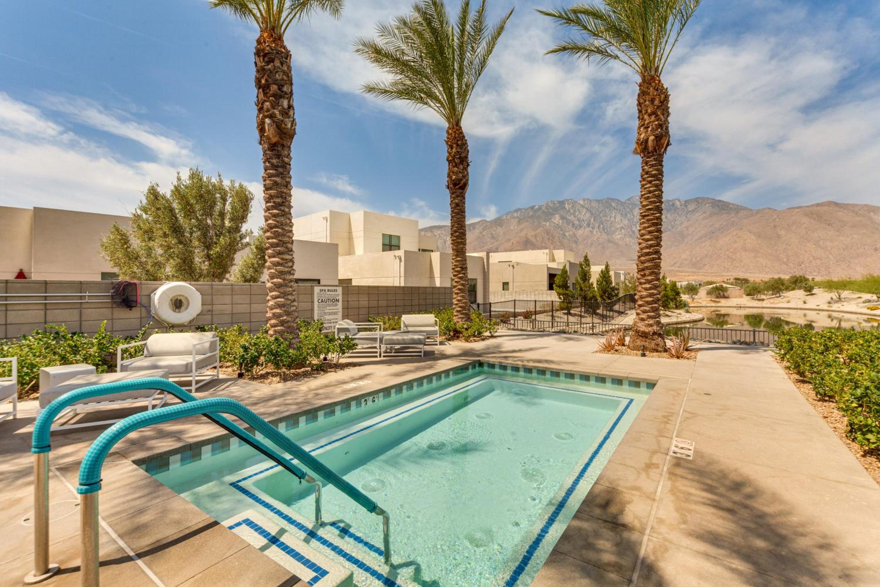 Mtn-View Palm Springs Oasis Stagecoach Fest Hub!