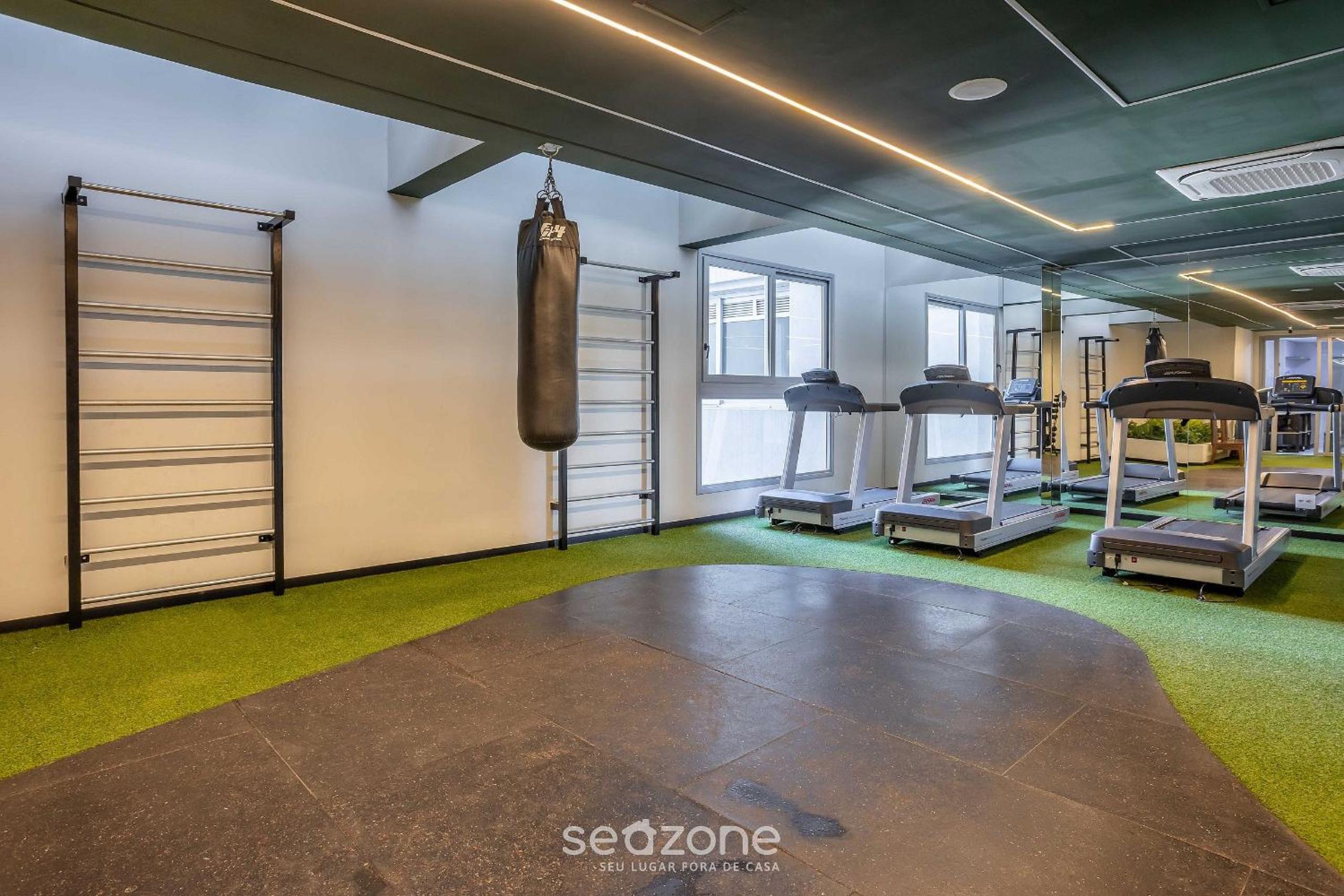 Studios in a condo with a gym in Indianópolis - COI