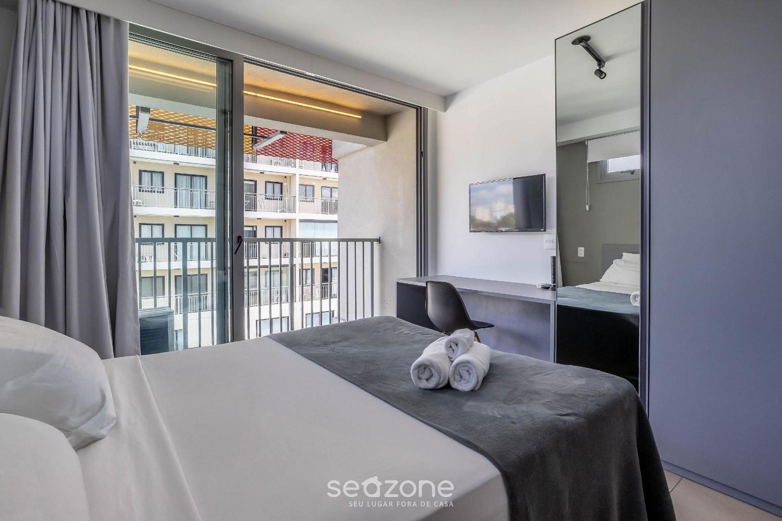Studios in a condo with a gym in Indianópolis - COI