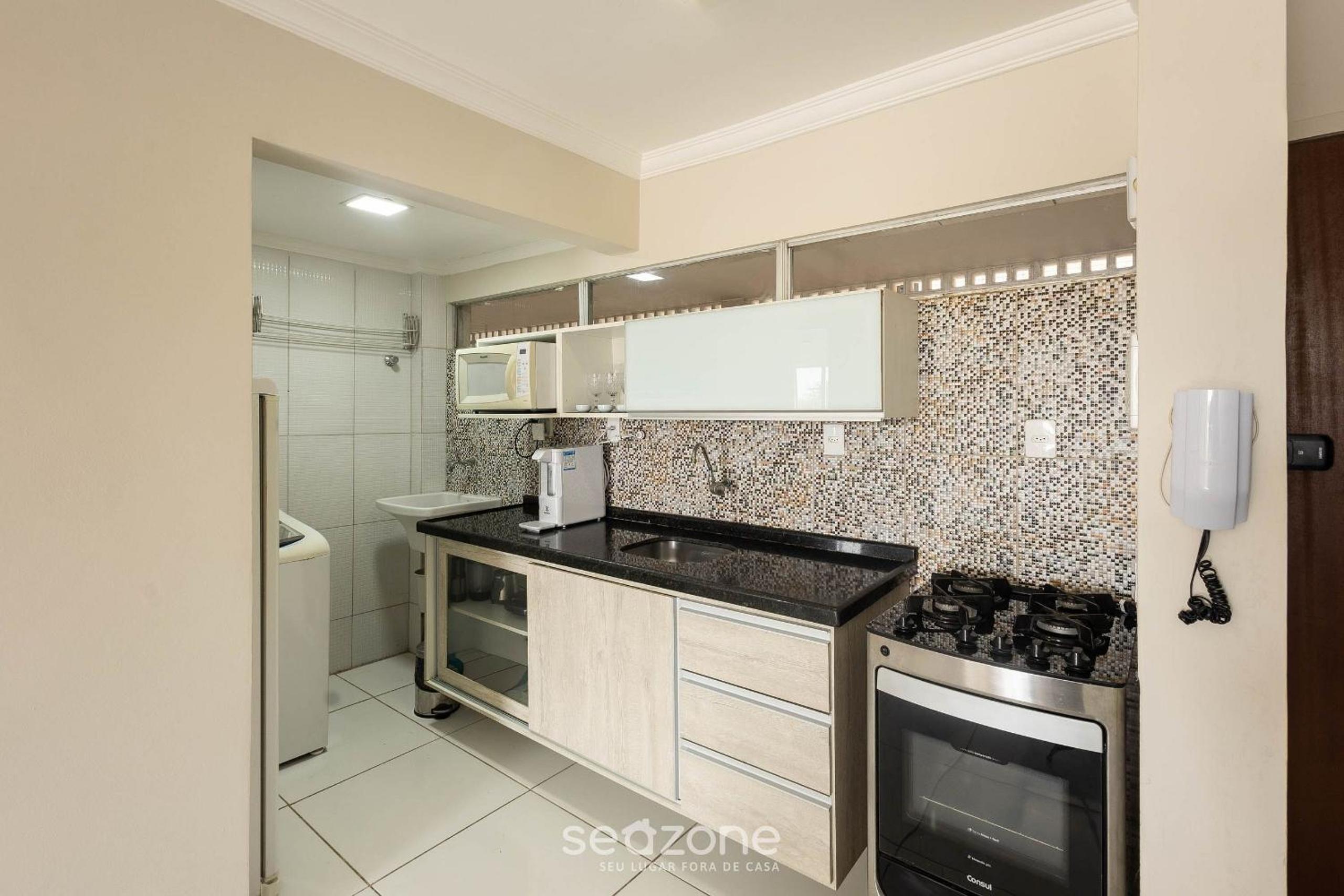 1-Bedroom Apt 100 m from Jatiúca Beach BER0202