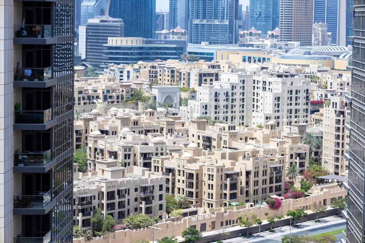 Cozy Spacious Studio in Downtown with Burj Khalifa View