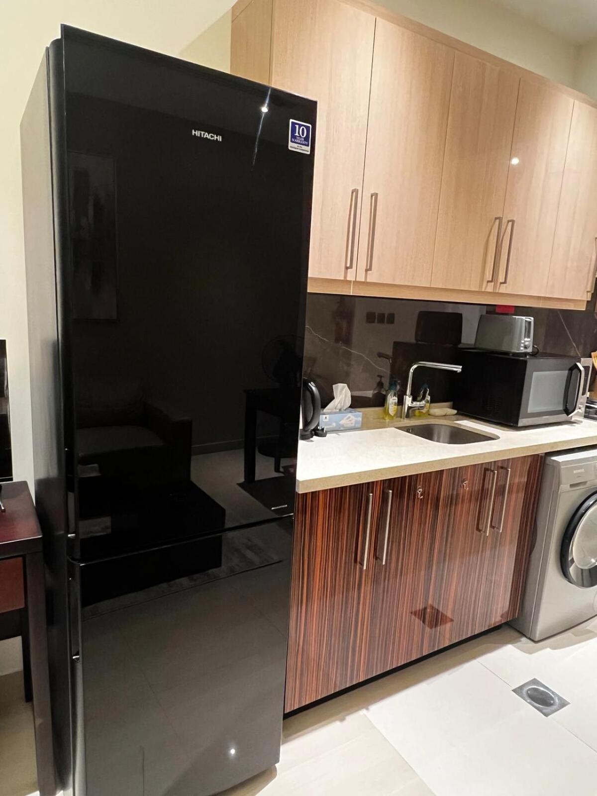 Cozy Spacious Studio in Downtown with Burj Khalifa View