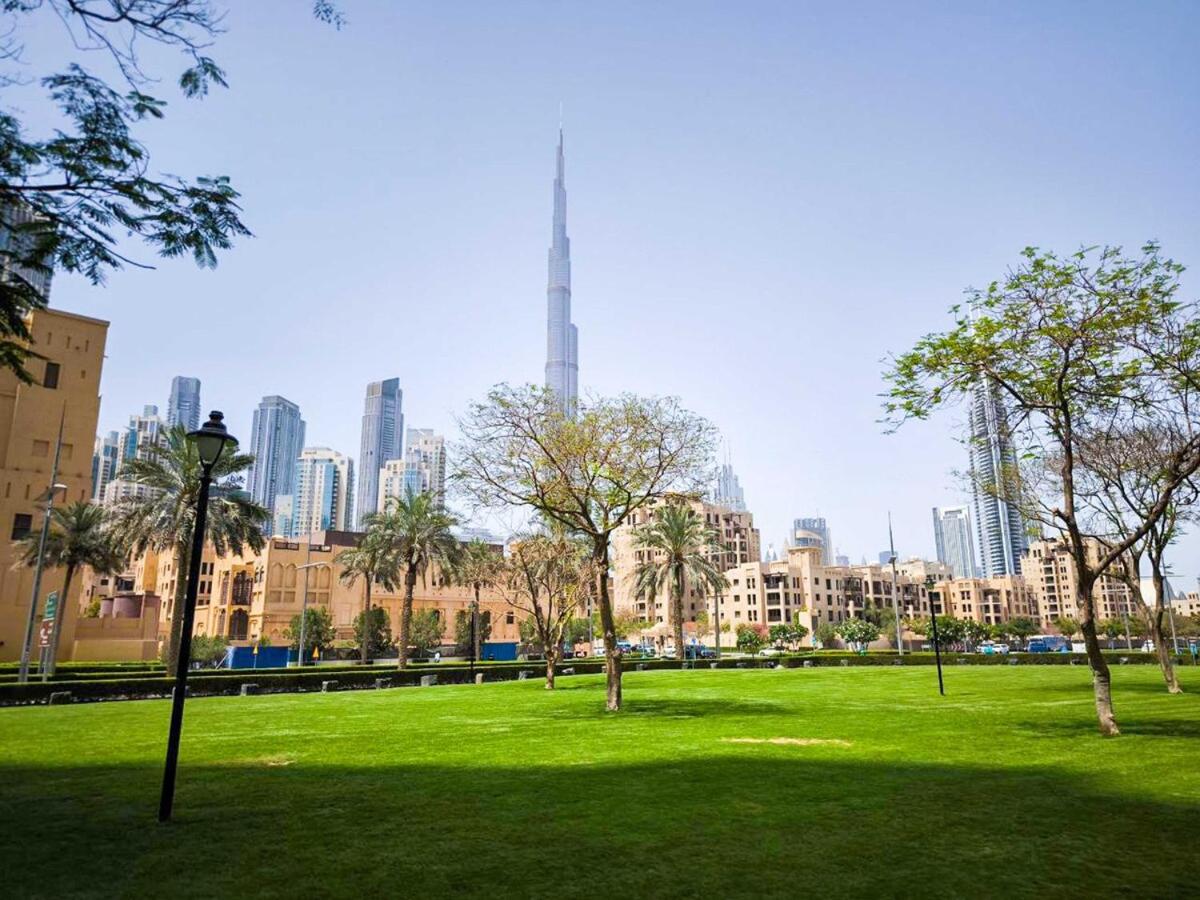 Cozy Spacious Studio in Downtown with Burj Khalifa View
