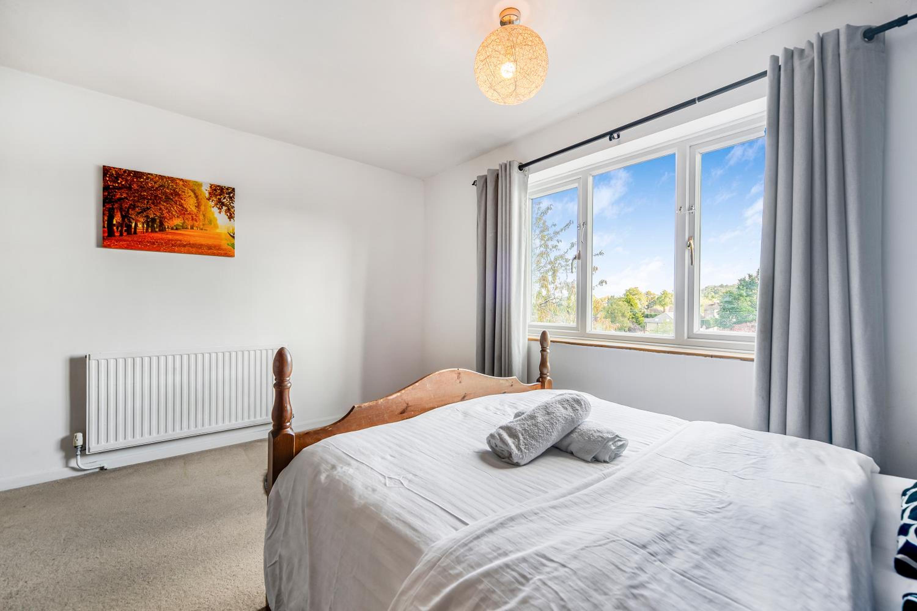 The Churchill & Brookes Residence at Headington A Modern Three-Bedroom Oxford Home near the University and Hospital