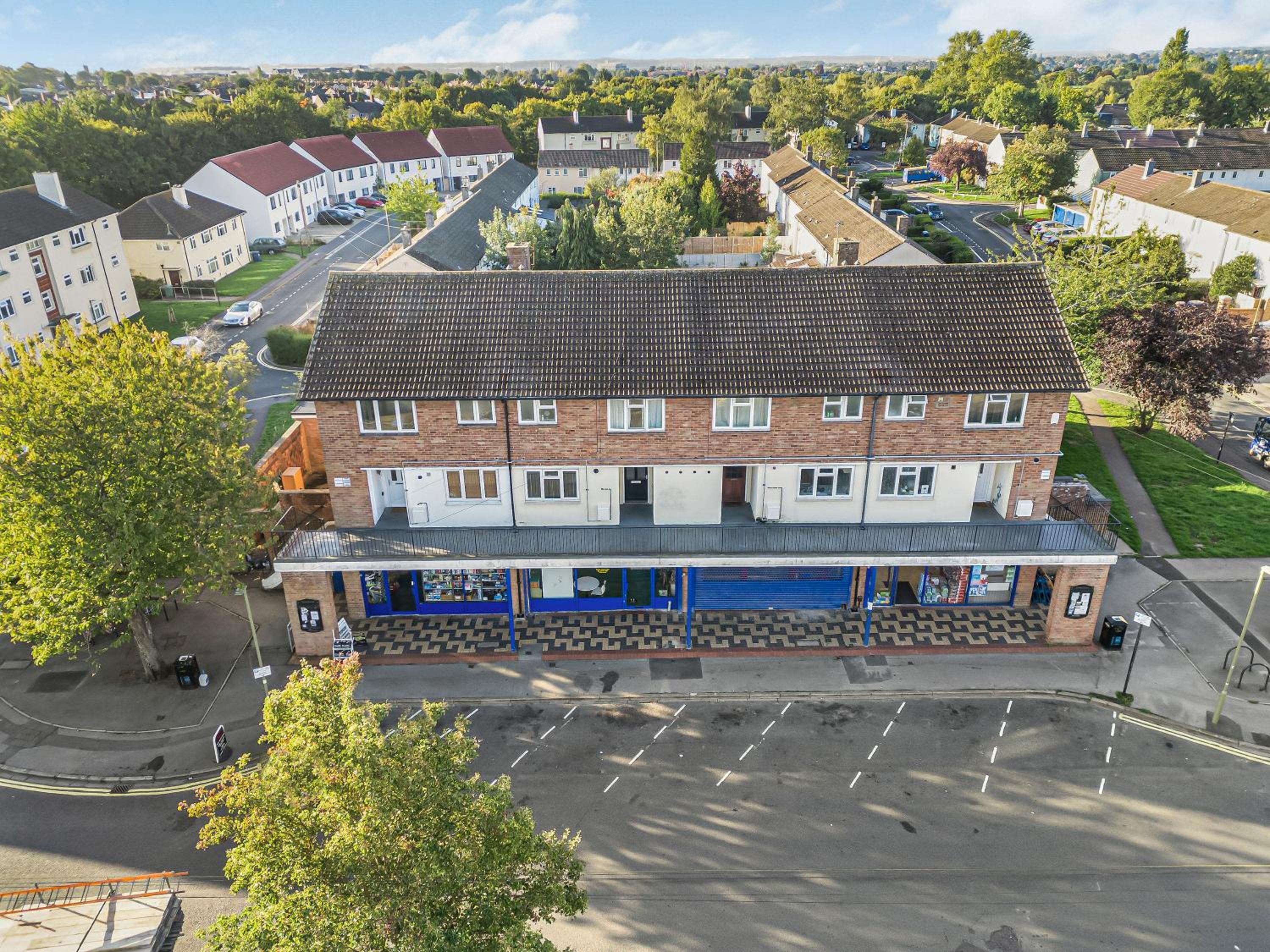 The Churchill & Brookes Residence at Headington A Modern Three-Bedroom Oxford Home near the University and Hospital