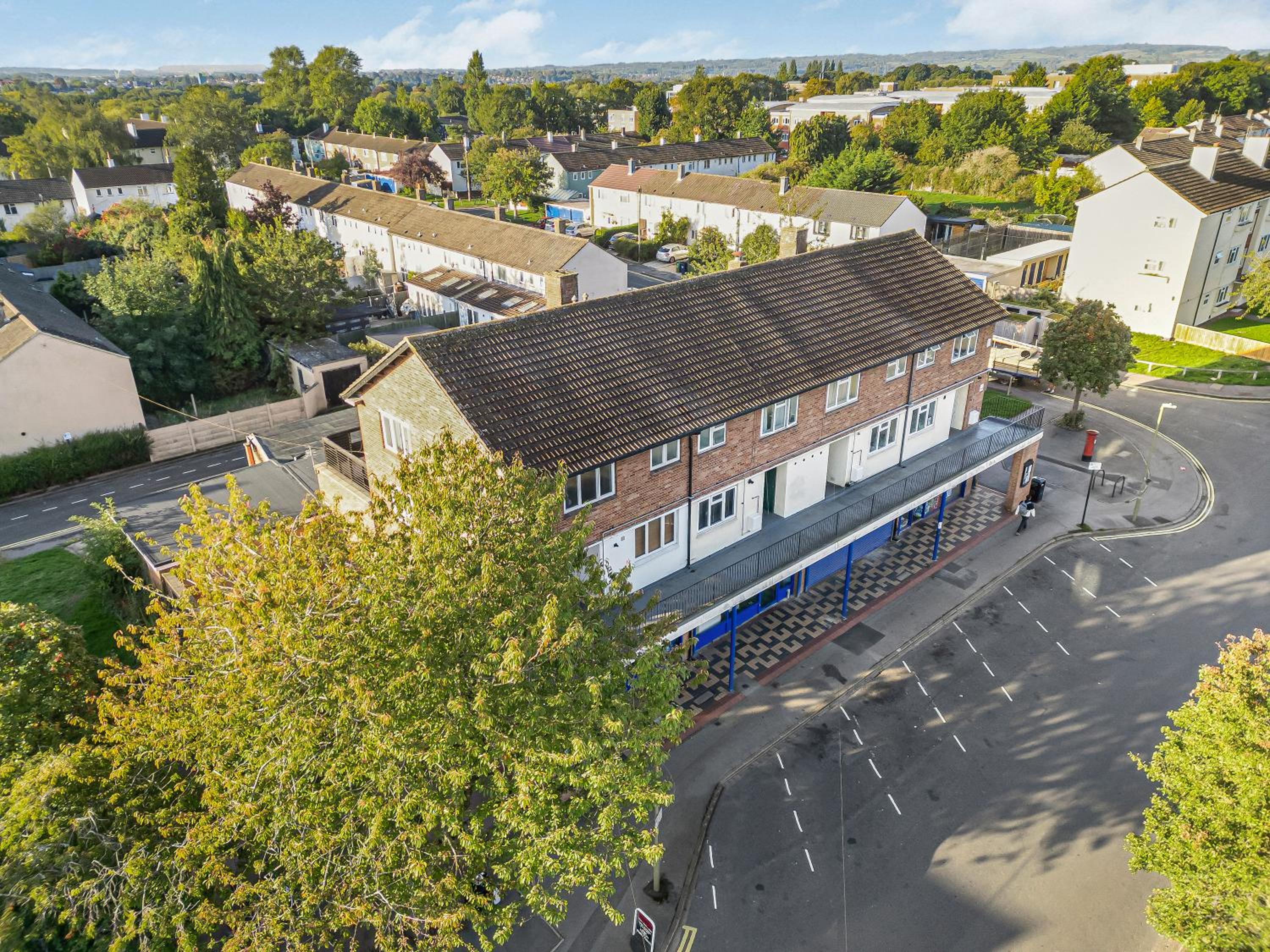 The Churchill & Brookes Residence at Headington A Modern Three-Bedroom Oxford Home near the University and Hospital