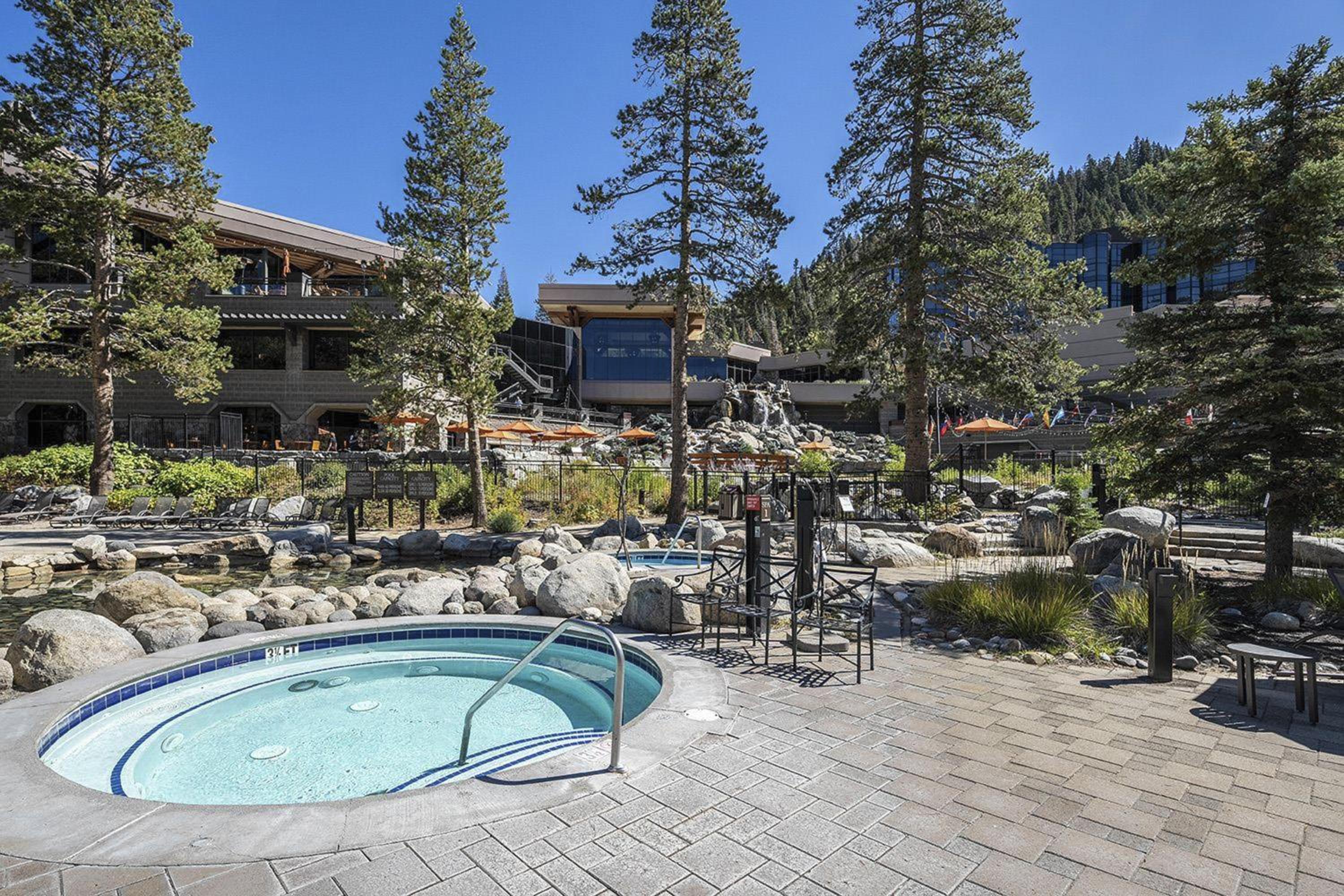 Community Perks! Everline Resort and Spa Retreat