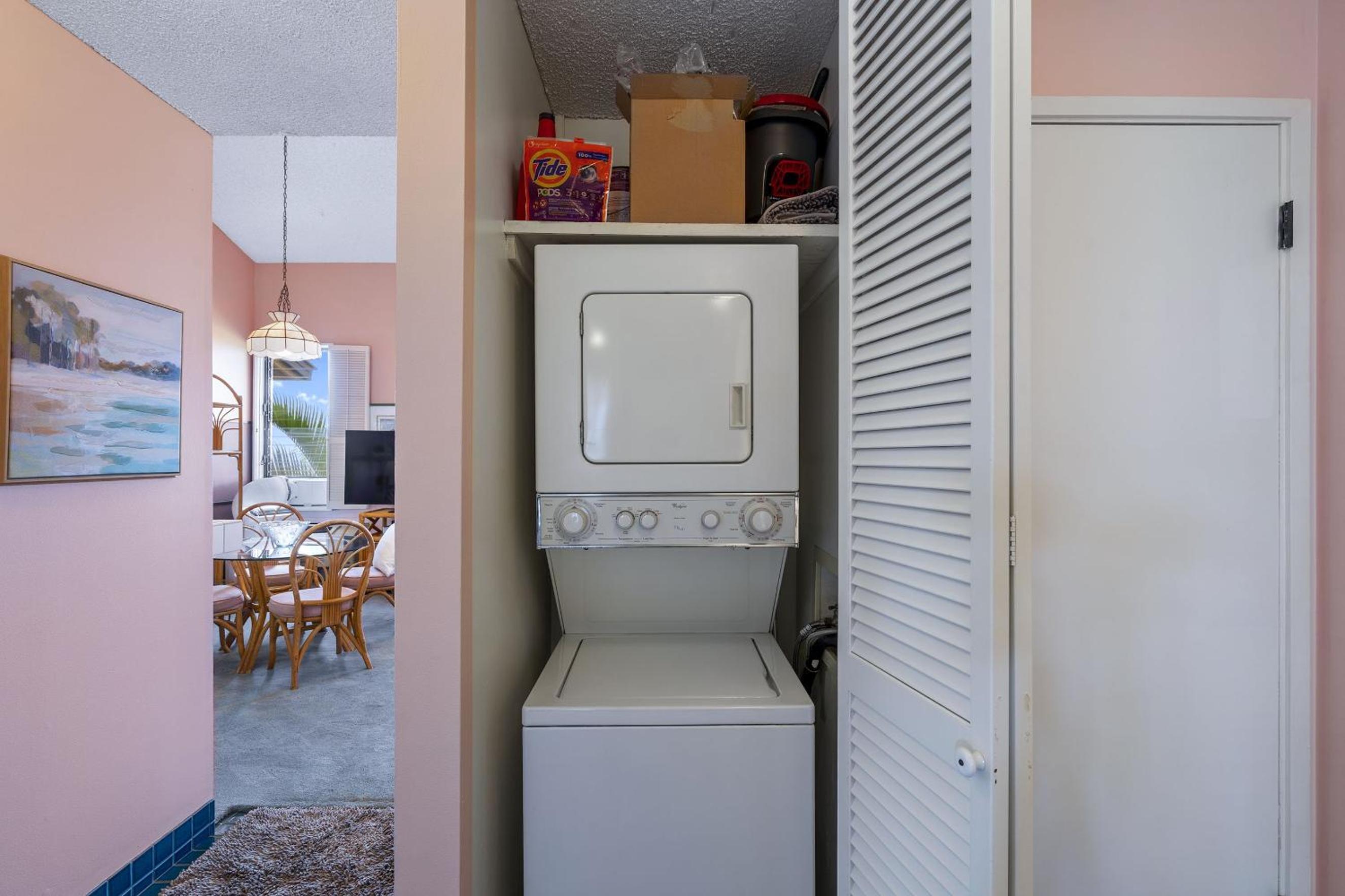 Wailea Ekahi 12D - Budget Friendly Ocean View Studio w/ Lanai, Kitchen, WD, & AC