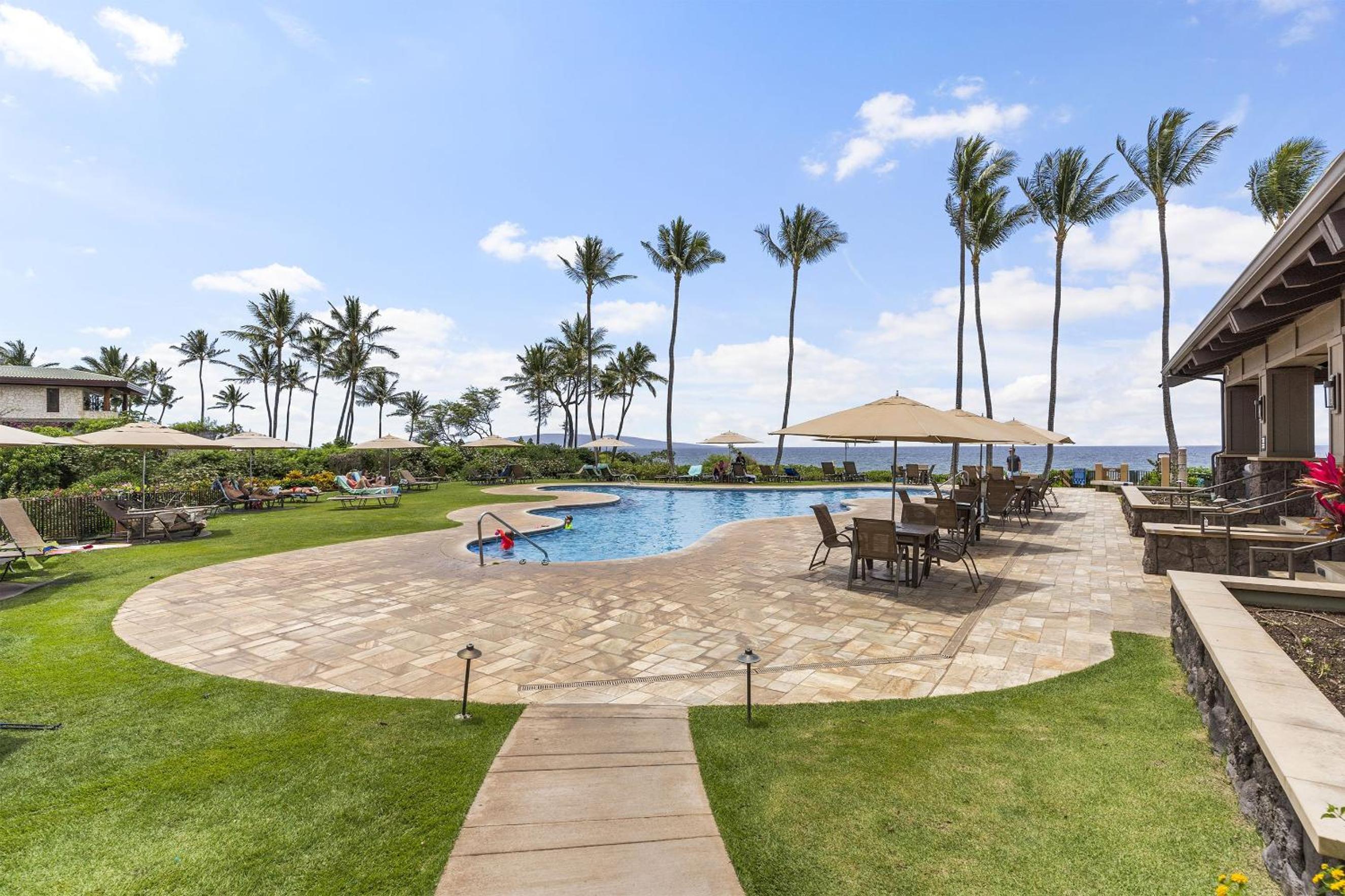 Wailea Ekahi 12D - Budget Friendly Ocean View Studio w/ Lanai, Kitchen, WD, & AC