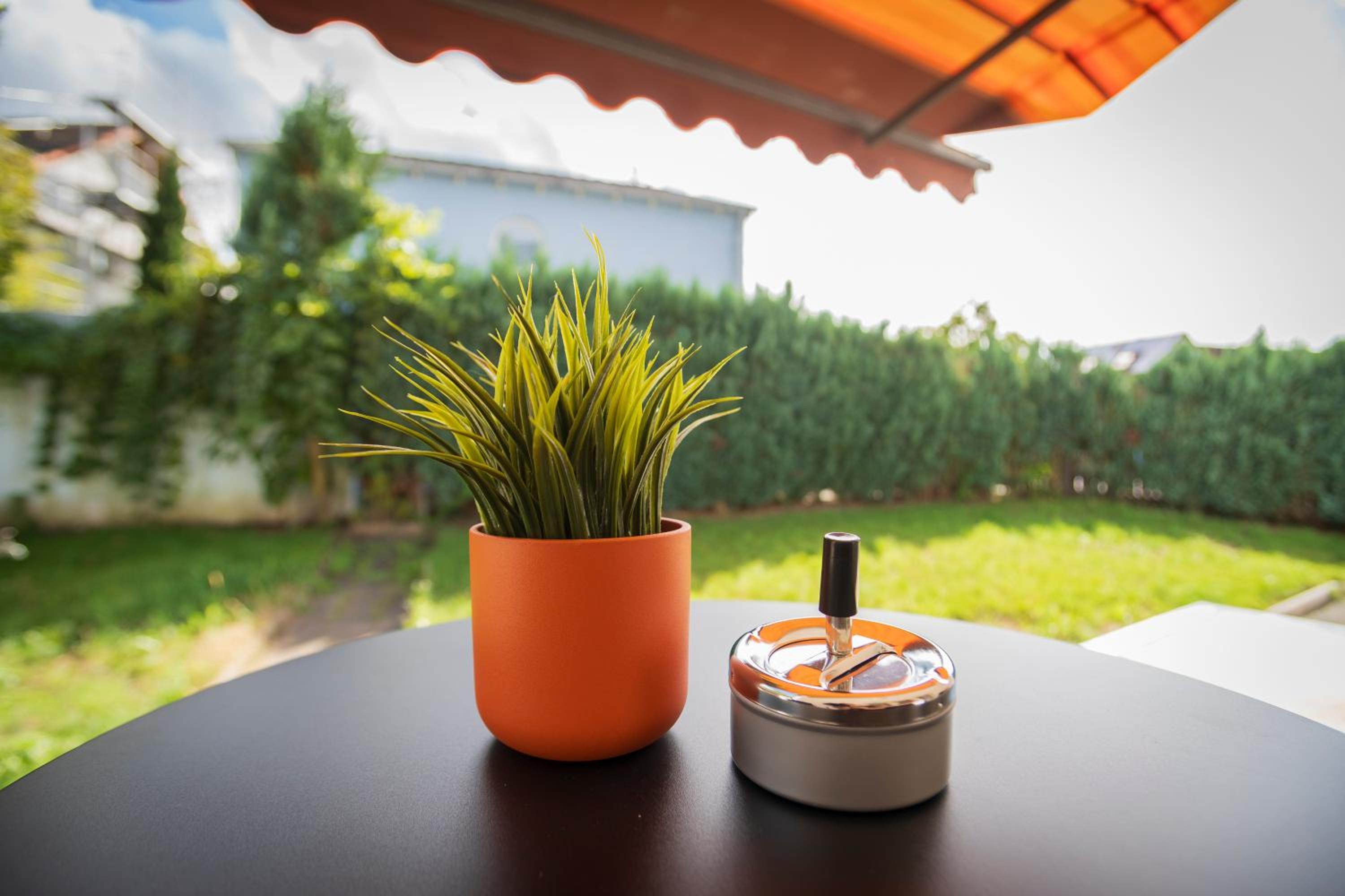 Das orange Haus in der Nähe Frankfurt
