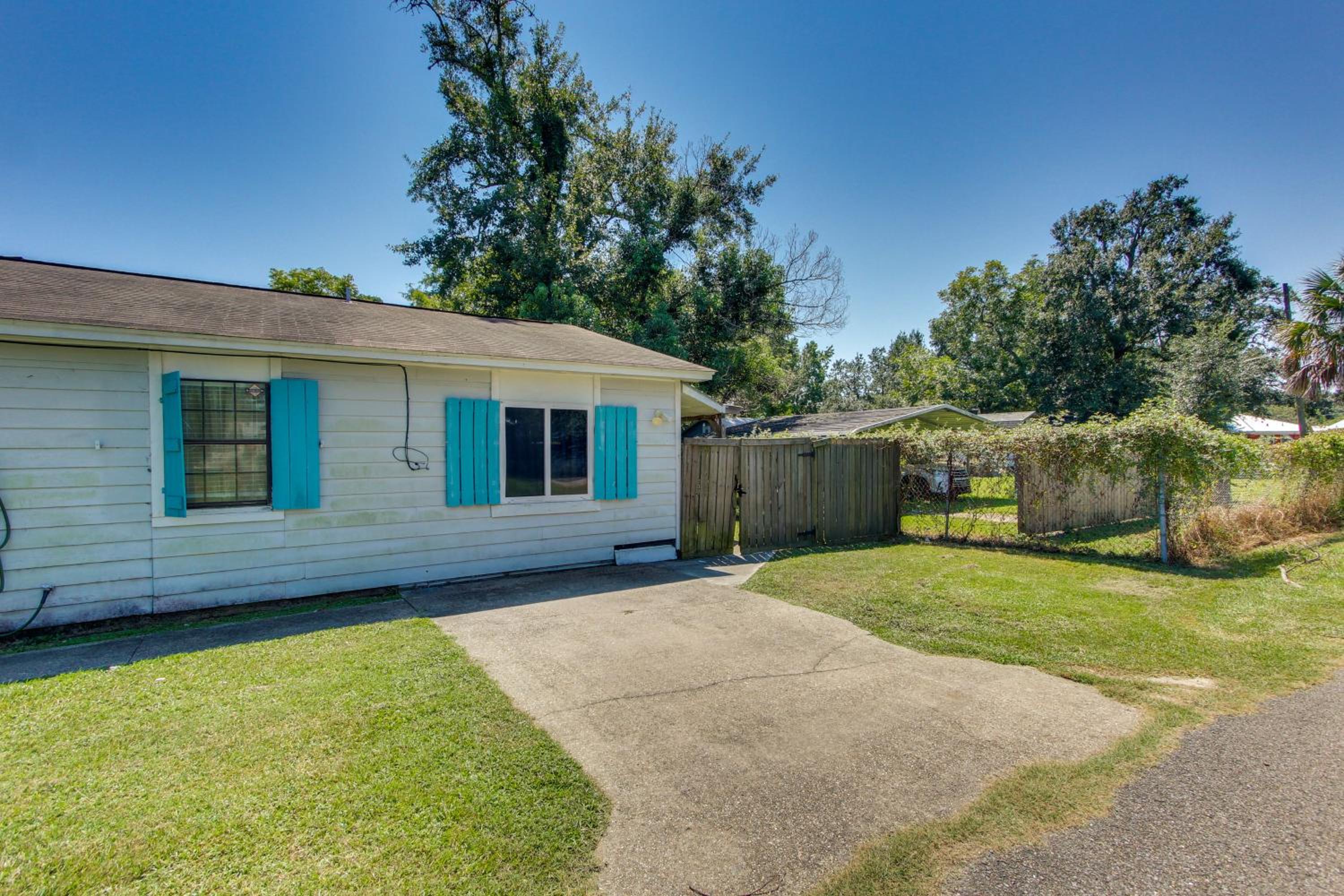 2 Mi to Long Beach Waterfront! Convenient Studio