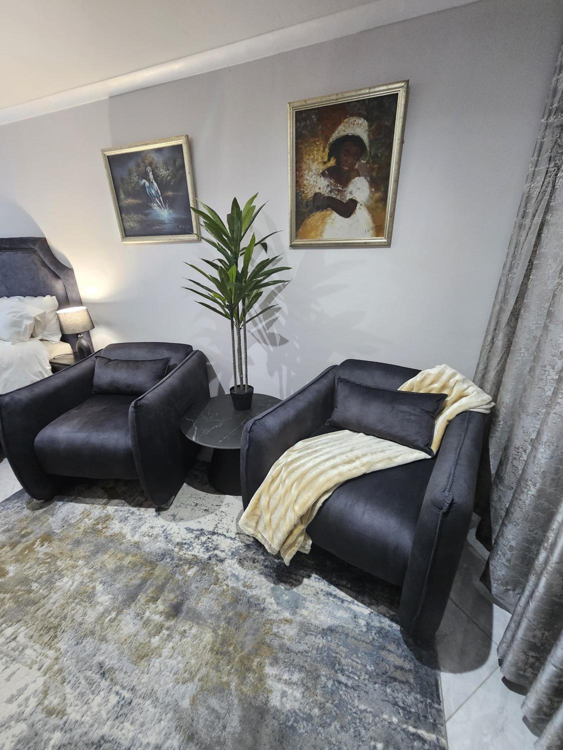Falcon Suite