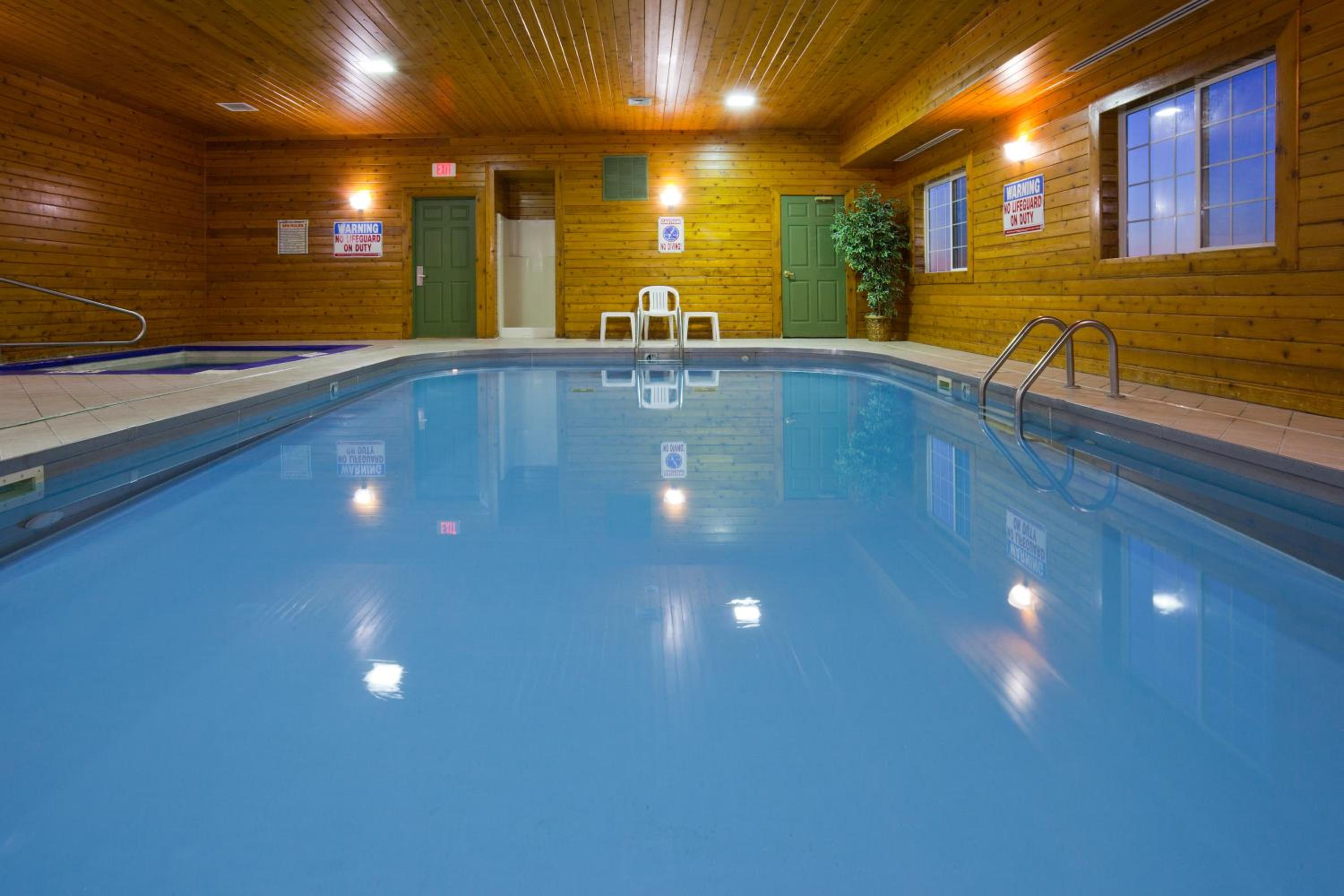 Watertown Vacations - Country Inn  Suites by Radisson, Watertown, SD - Property Image 11