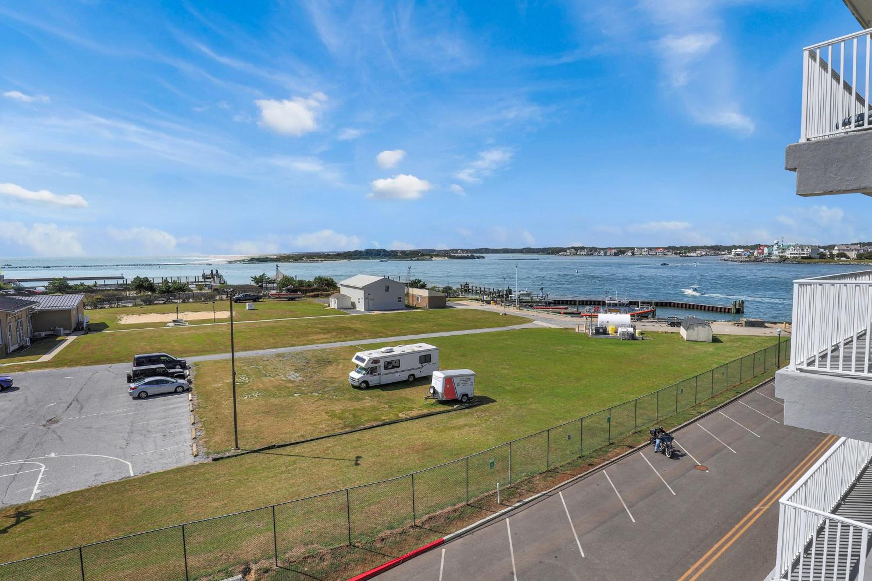 BeachBox II - The One with Panoramic Inlet Views - Couple's Corner - Assateague House 411