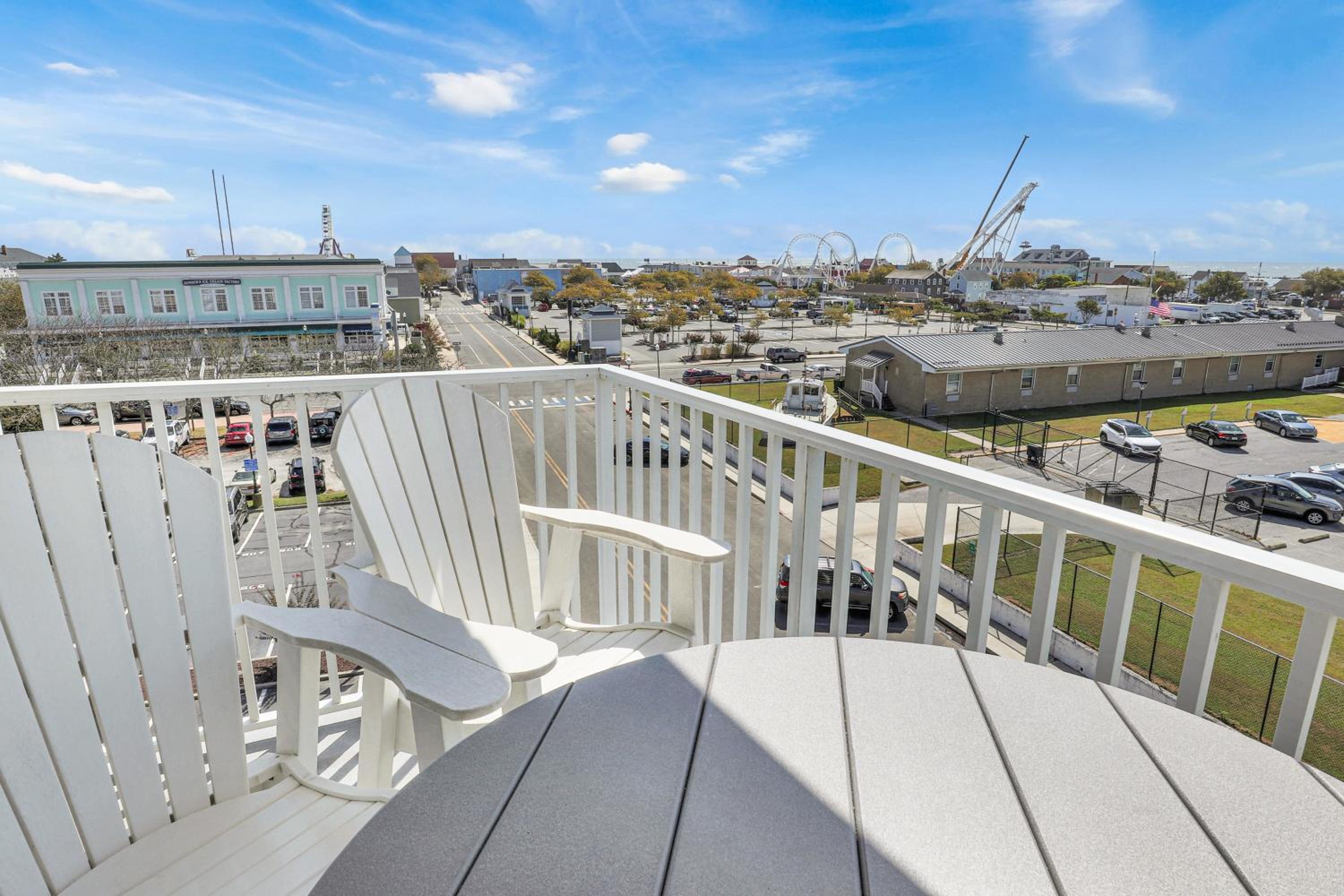 BeachBox II - The One with Panoramic Inlet Views - Couple's Corner - Assateague House 411