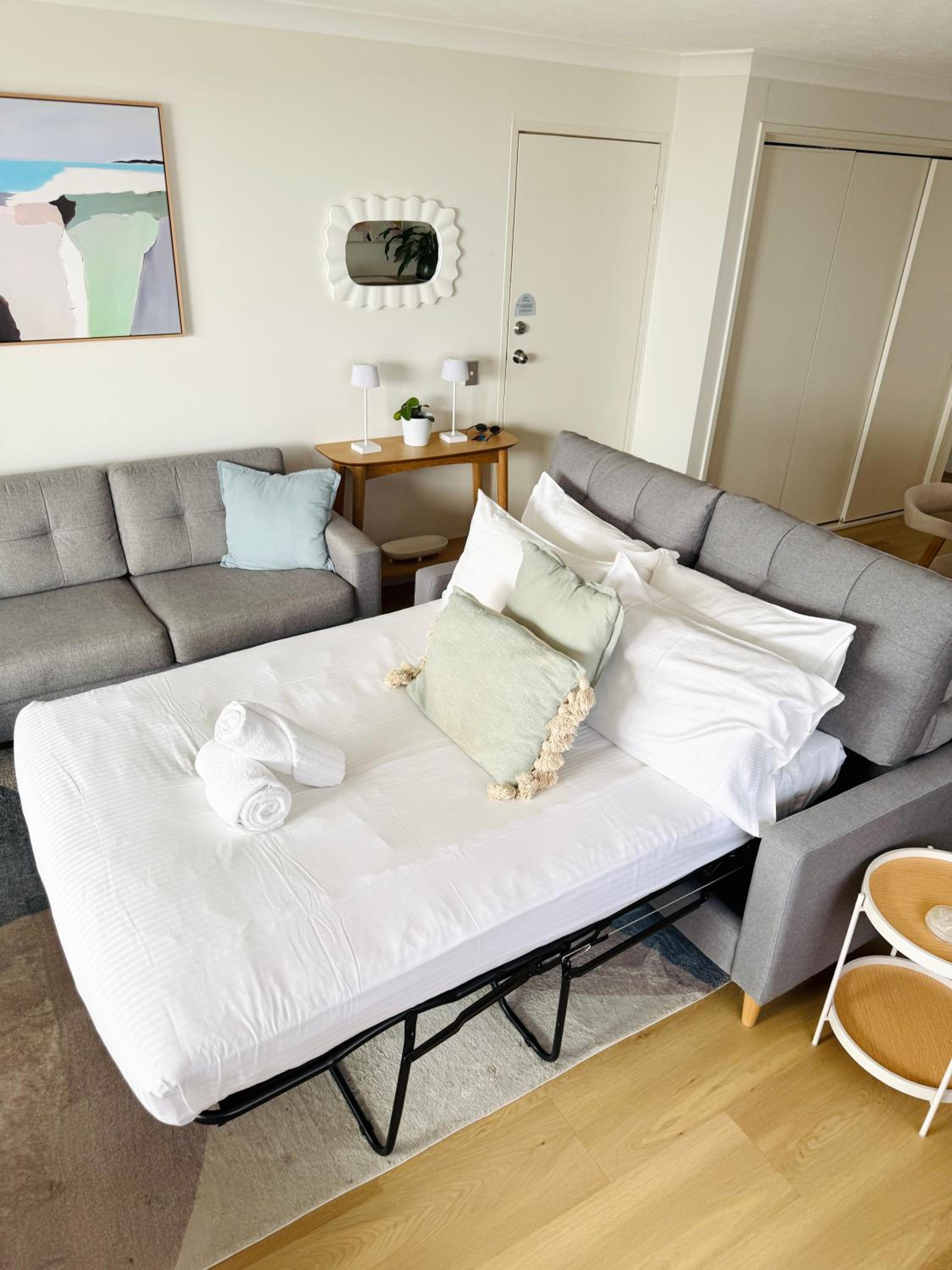 Stylish Modern Oceanside Oasis Free Wi-Fi