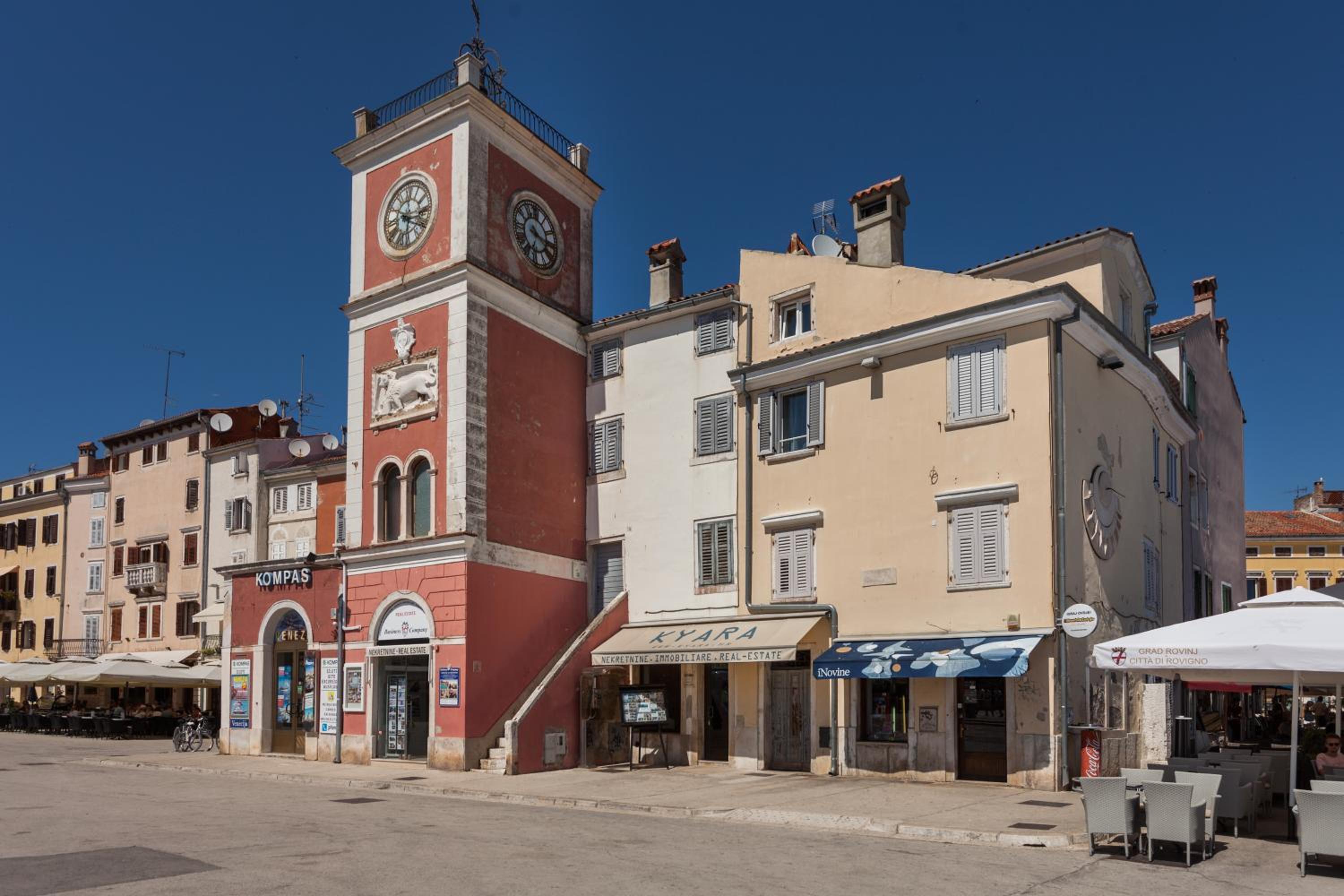 Hotel Royal Apartments - Image 1