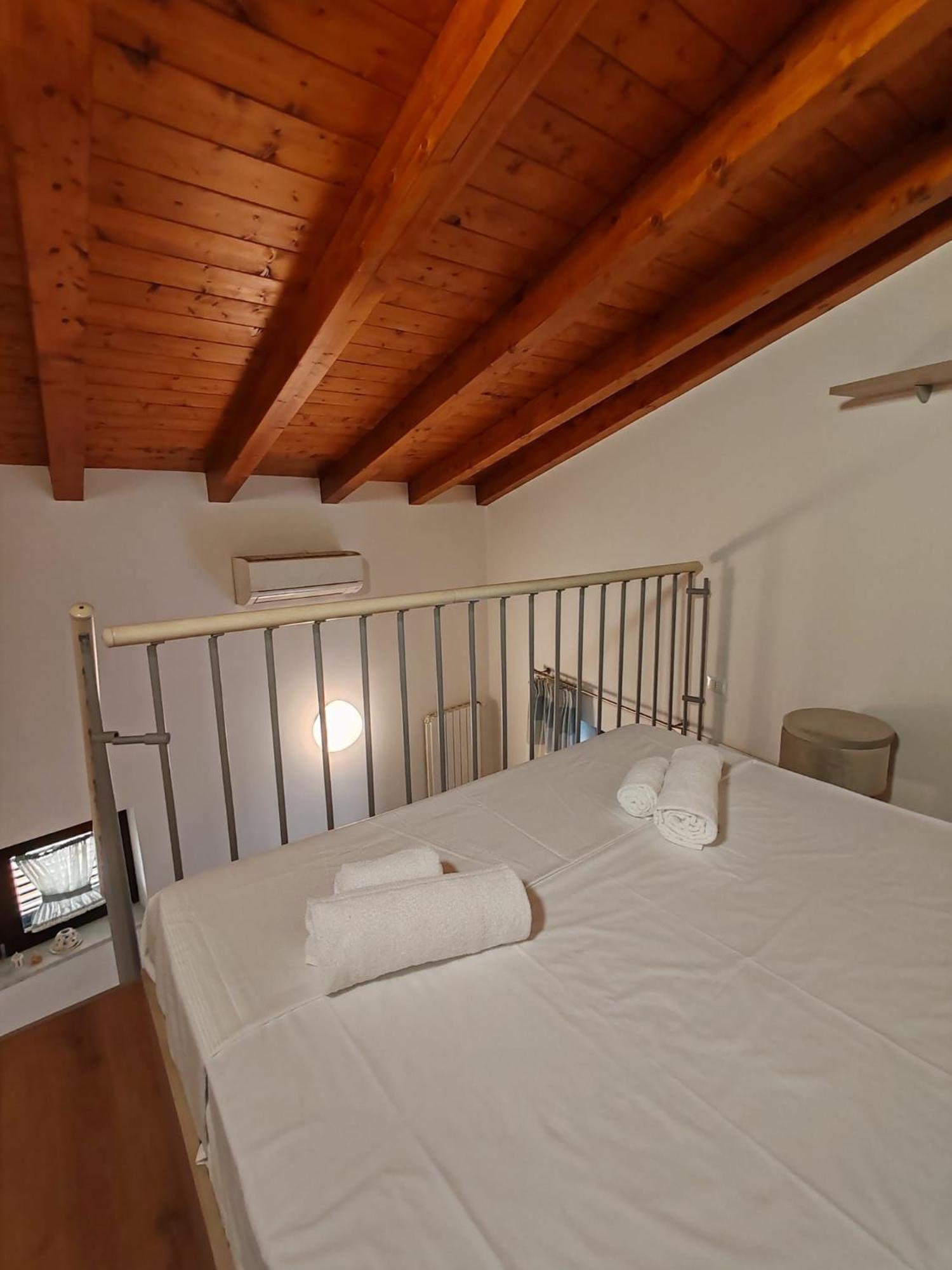 A fera vecchia by Casa Azzurra Apartments