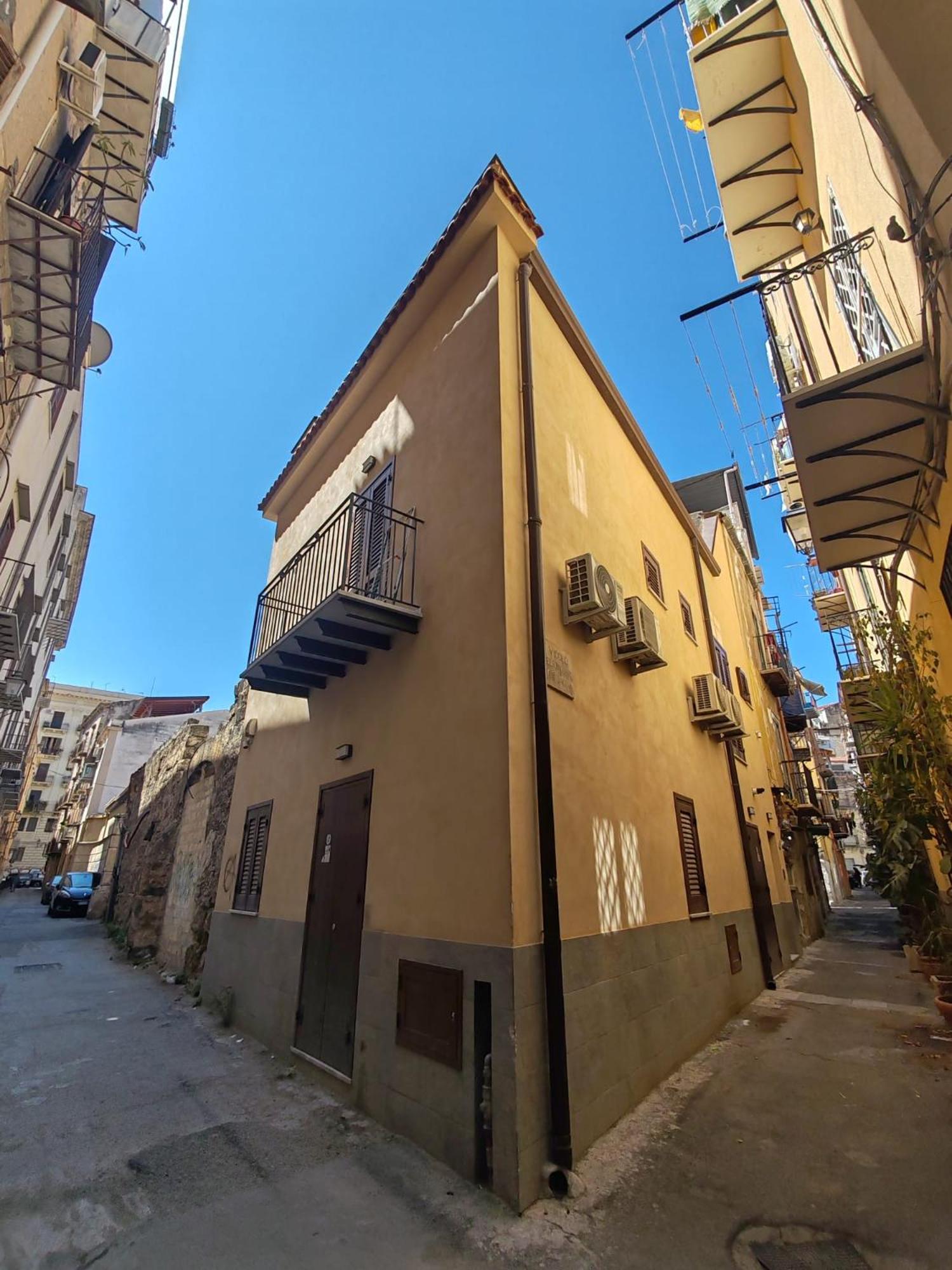 A fera vecchia by Casa Azzurra Apartments