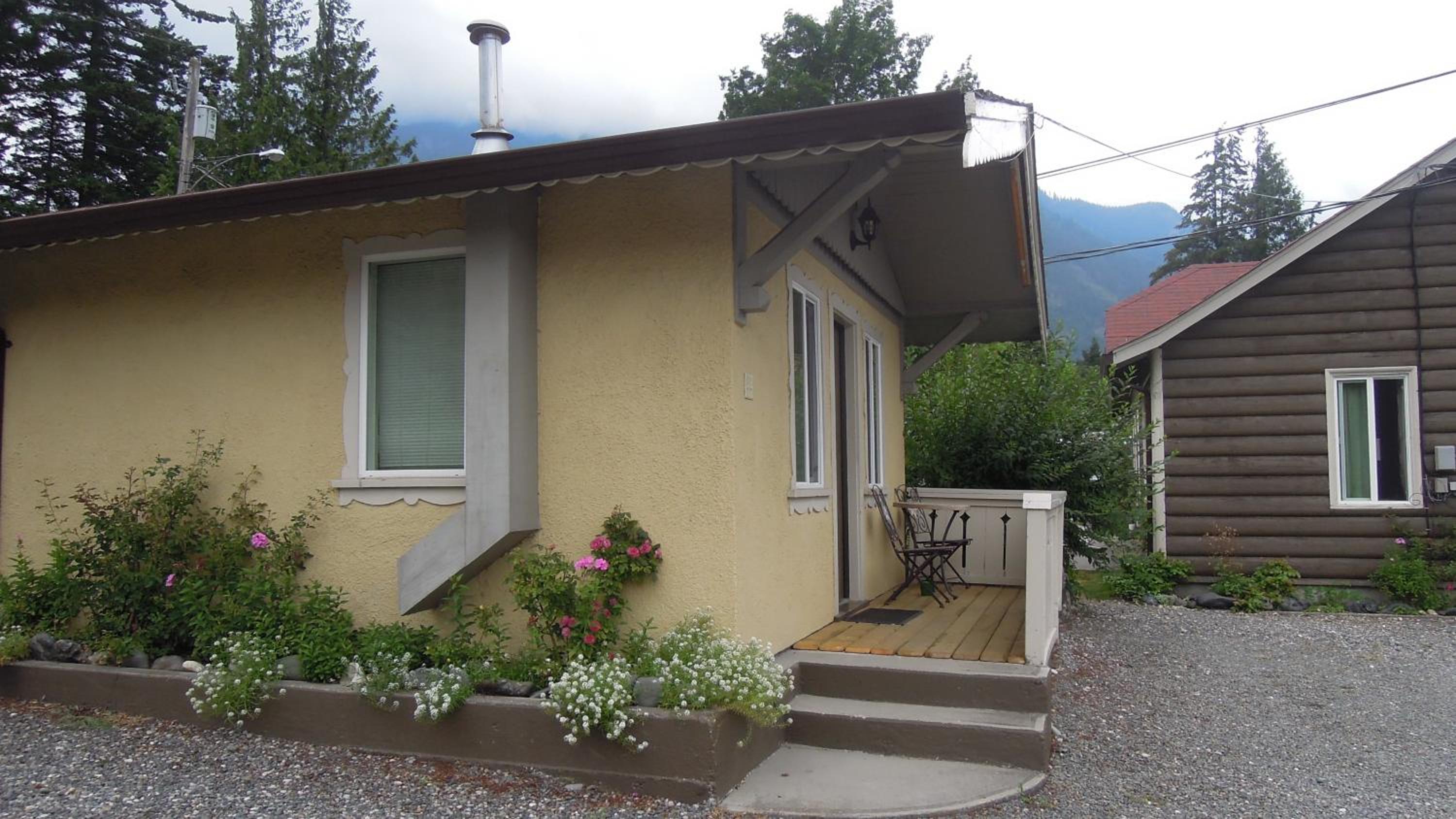 Richca Chalets Resort