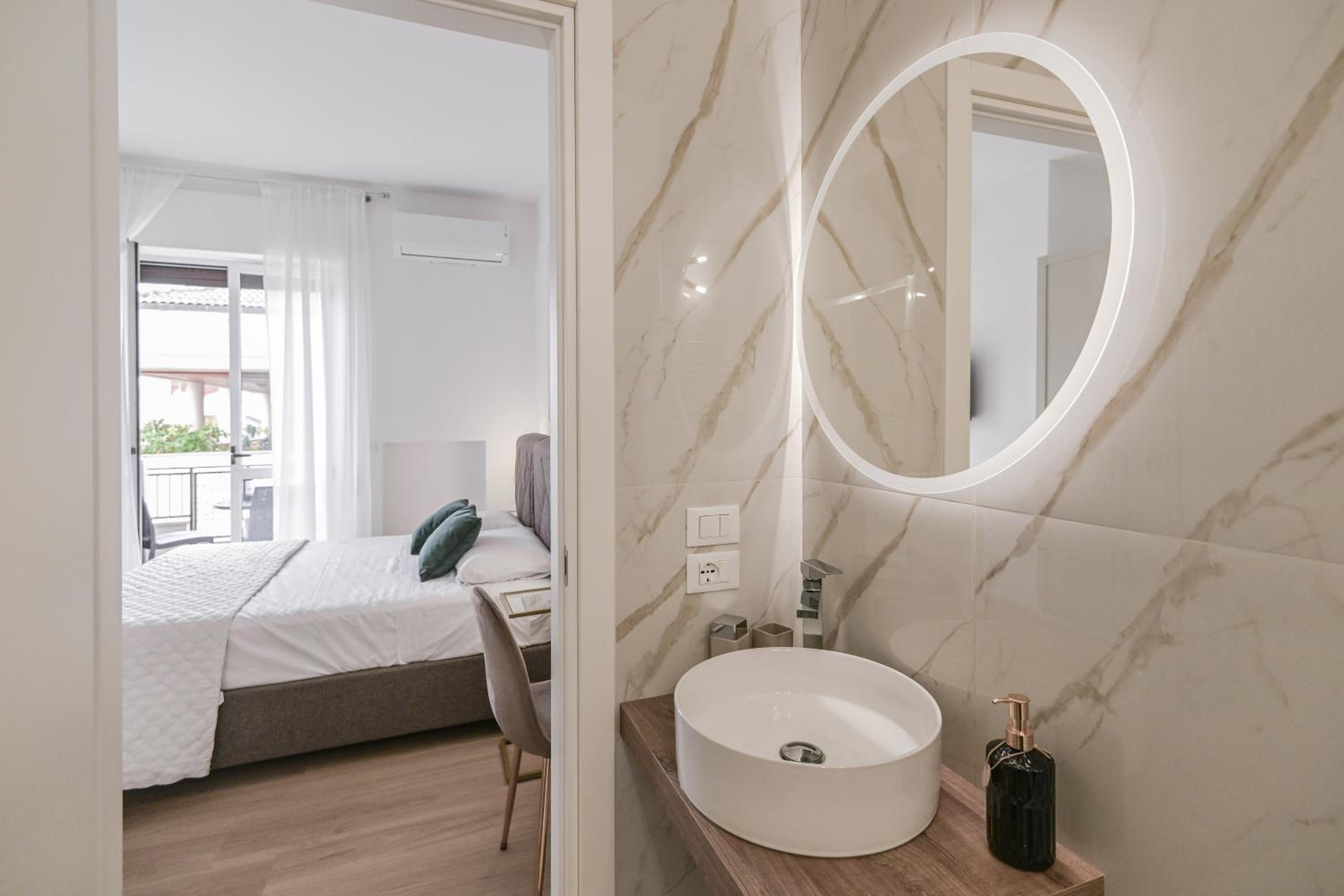 Marty Suites - Luxury Rooms