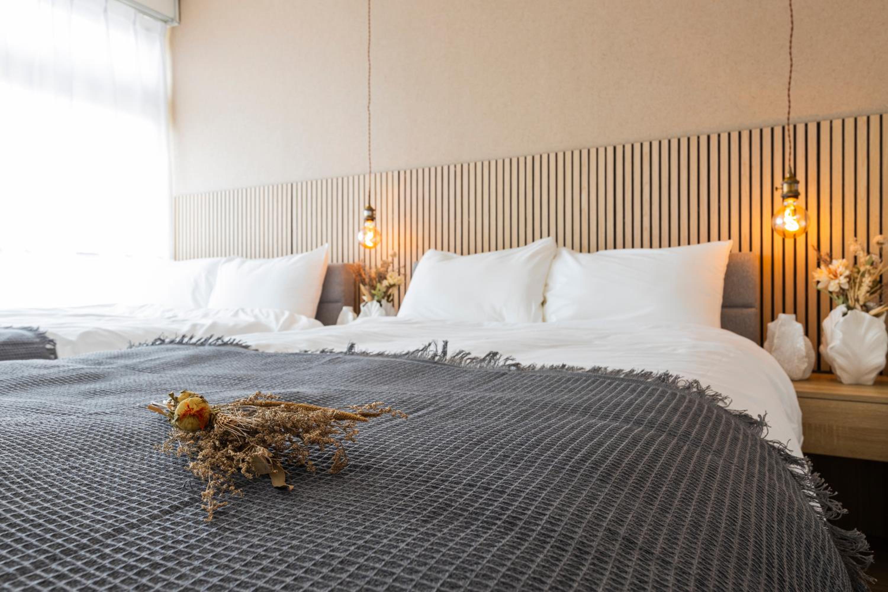 Joyful JUJO Stay 1minute walk from JR Jujo Station Shibuya 15min Shinjuku 11min Ikebukuro 6min Max 6guests 33square meters Simmons bed