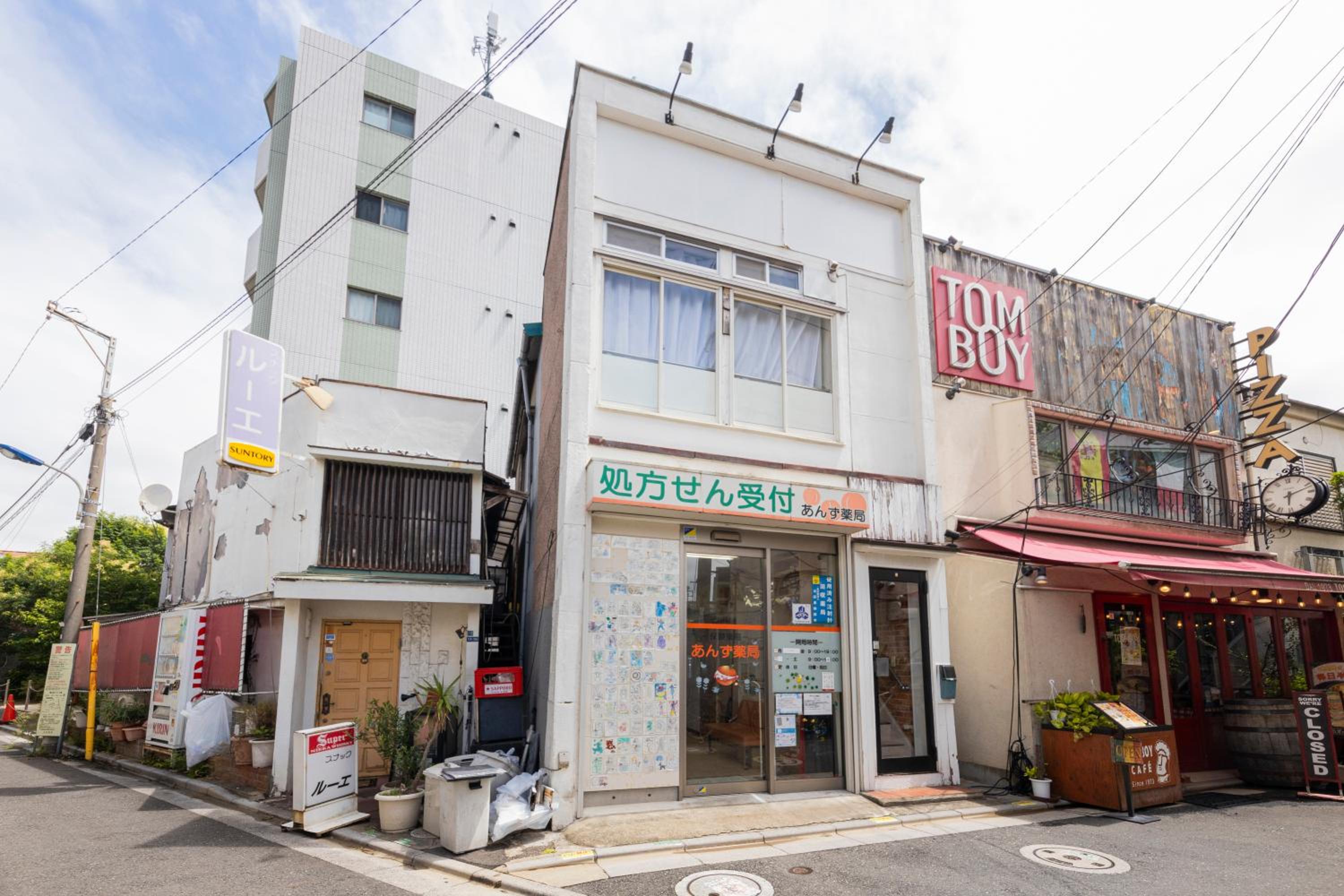 Joyful JUJO Stay 1minute walk from JR Jujo Station Shibuya 15min Shinjuku 11min Ikebukuro 6min Max 6guests 33square meters Simmons bed