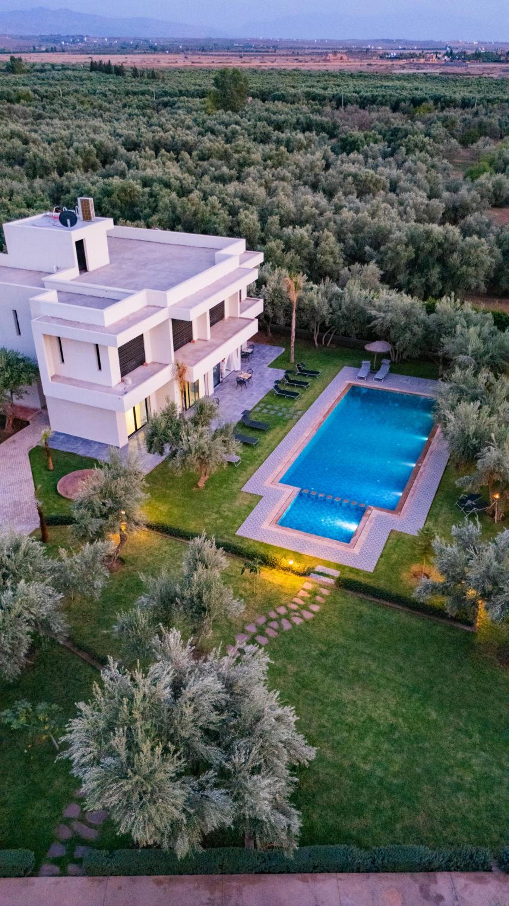 Villa Deluxe à Marrakech Luxe Raffiné & Intimité Totale