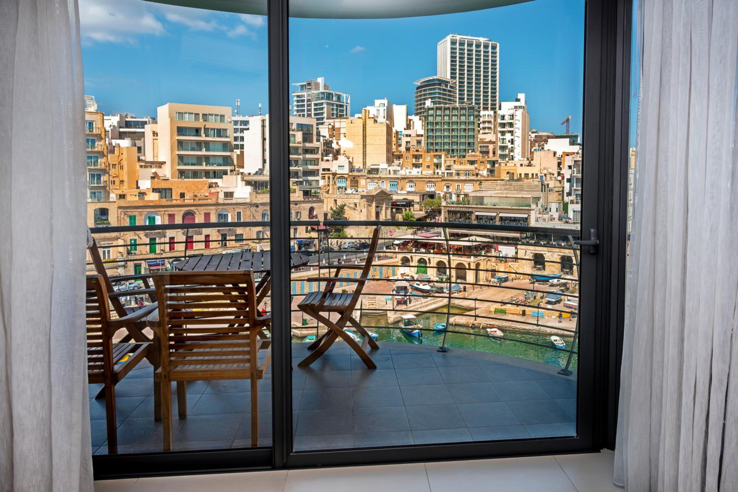 Bay View Apartments