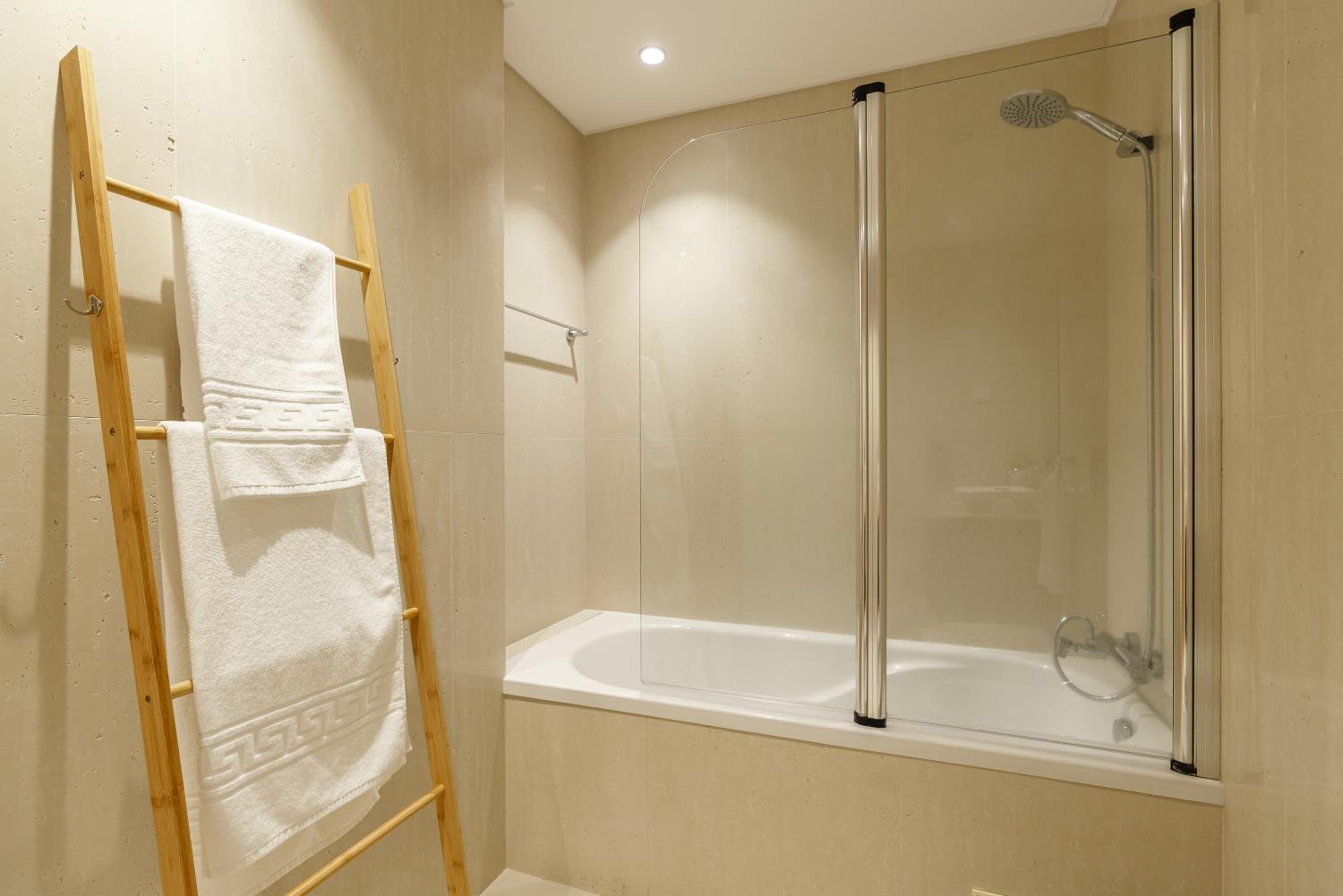 Mar e Sol Chic & Modern City Apartment