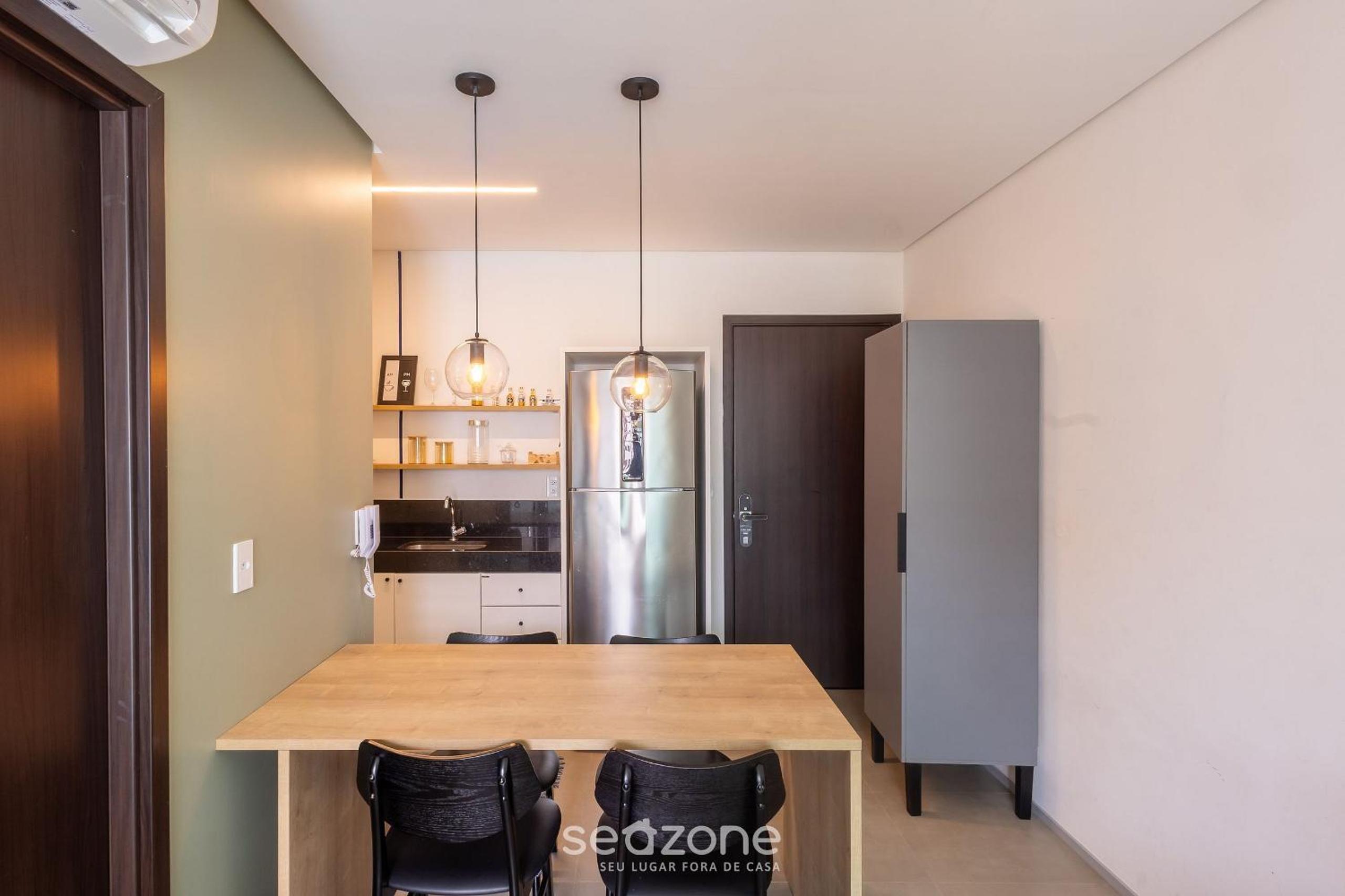 Apart with 1 suite 700 m from the beach ELR0507