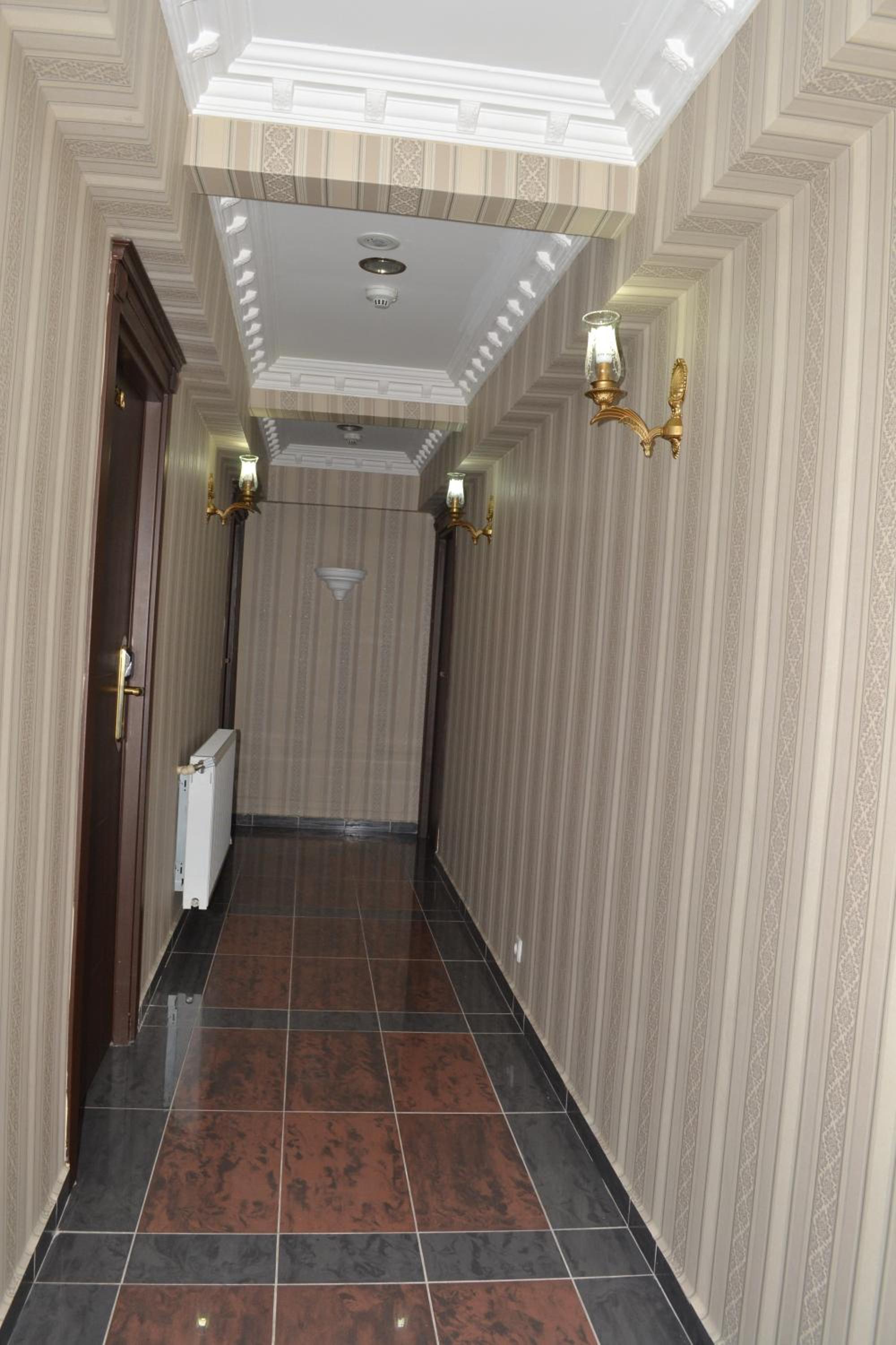 Ares Hotel - Image 36