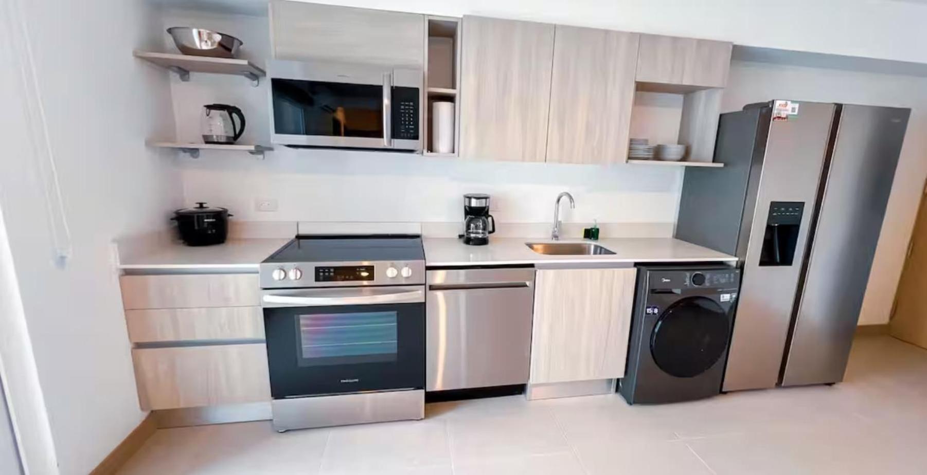 Modern 3BR Condo at Viva Jaco w Pool & Gym